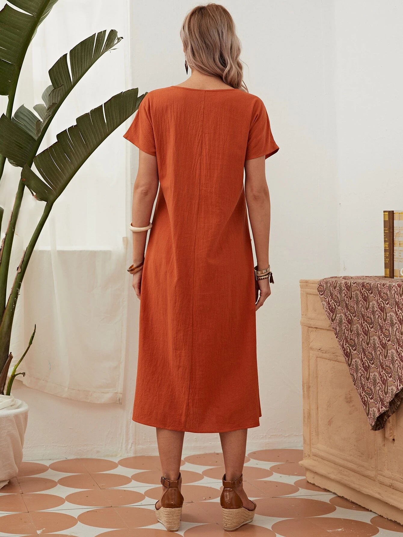 2024 spring and summer women's long skirt new round neck pocket pleated short-sleeved cotton and linen dress