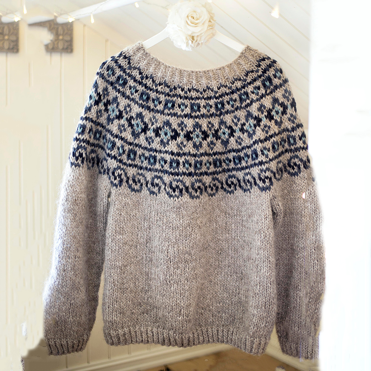 Vintage Beautiful Norwegian Knit Jacquard Crew Neck Sweater(Unisex)