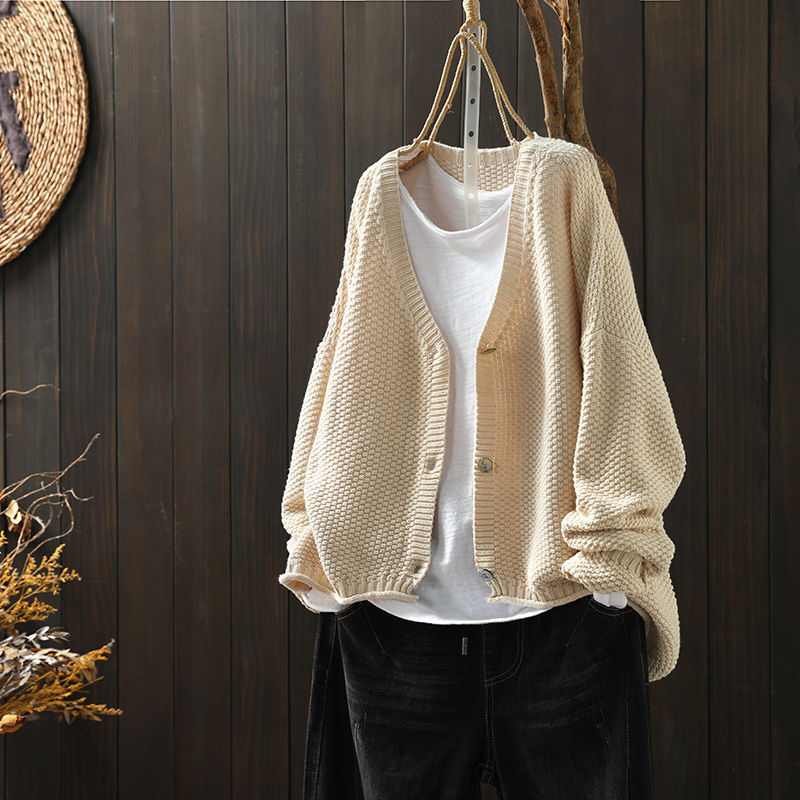 Retro long-sleeved V-neck sweater for women 2023 autumn and winter new fashion loose slimming solid color outer sweater for women