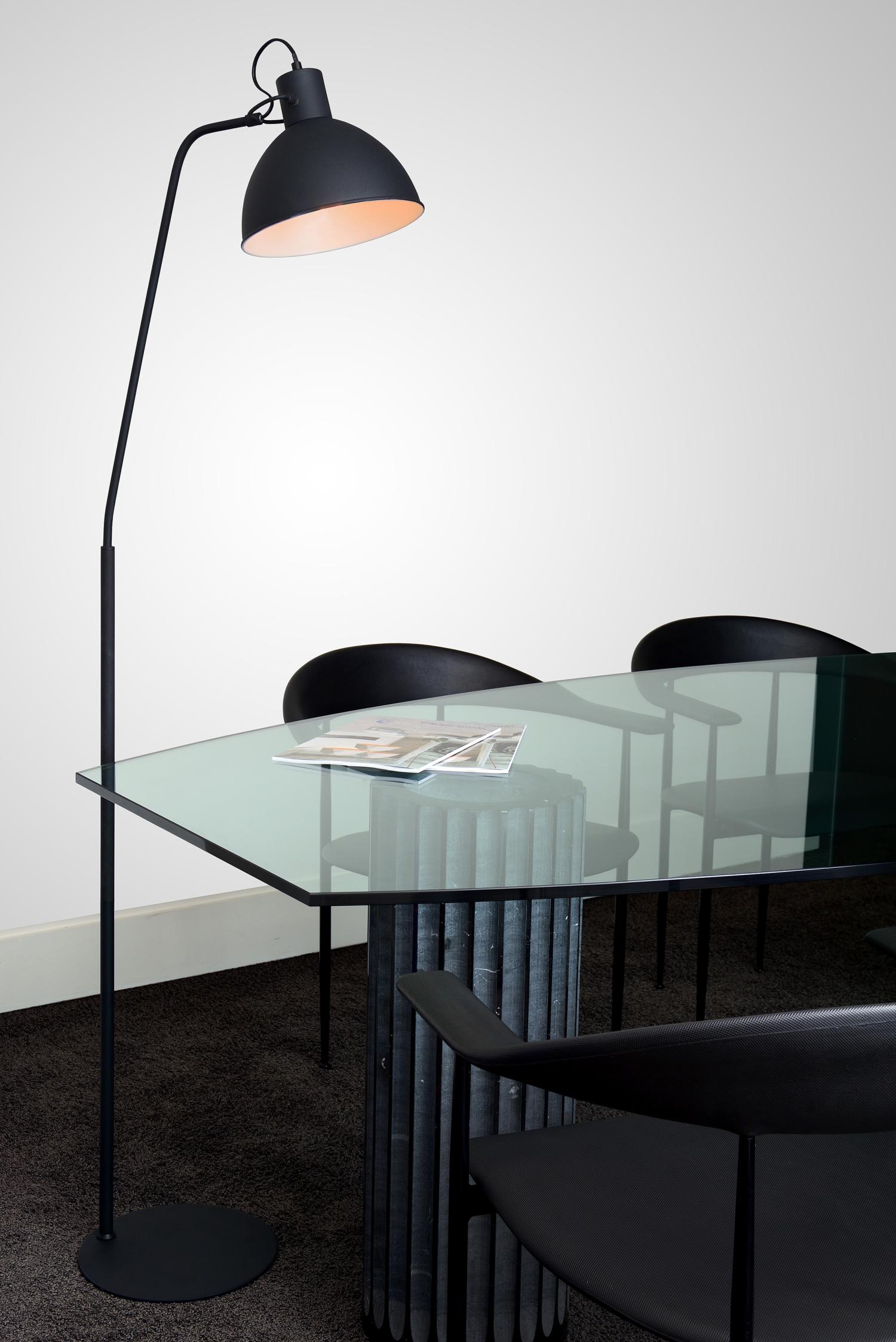 Shadi Floor Lamp - Matt Black