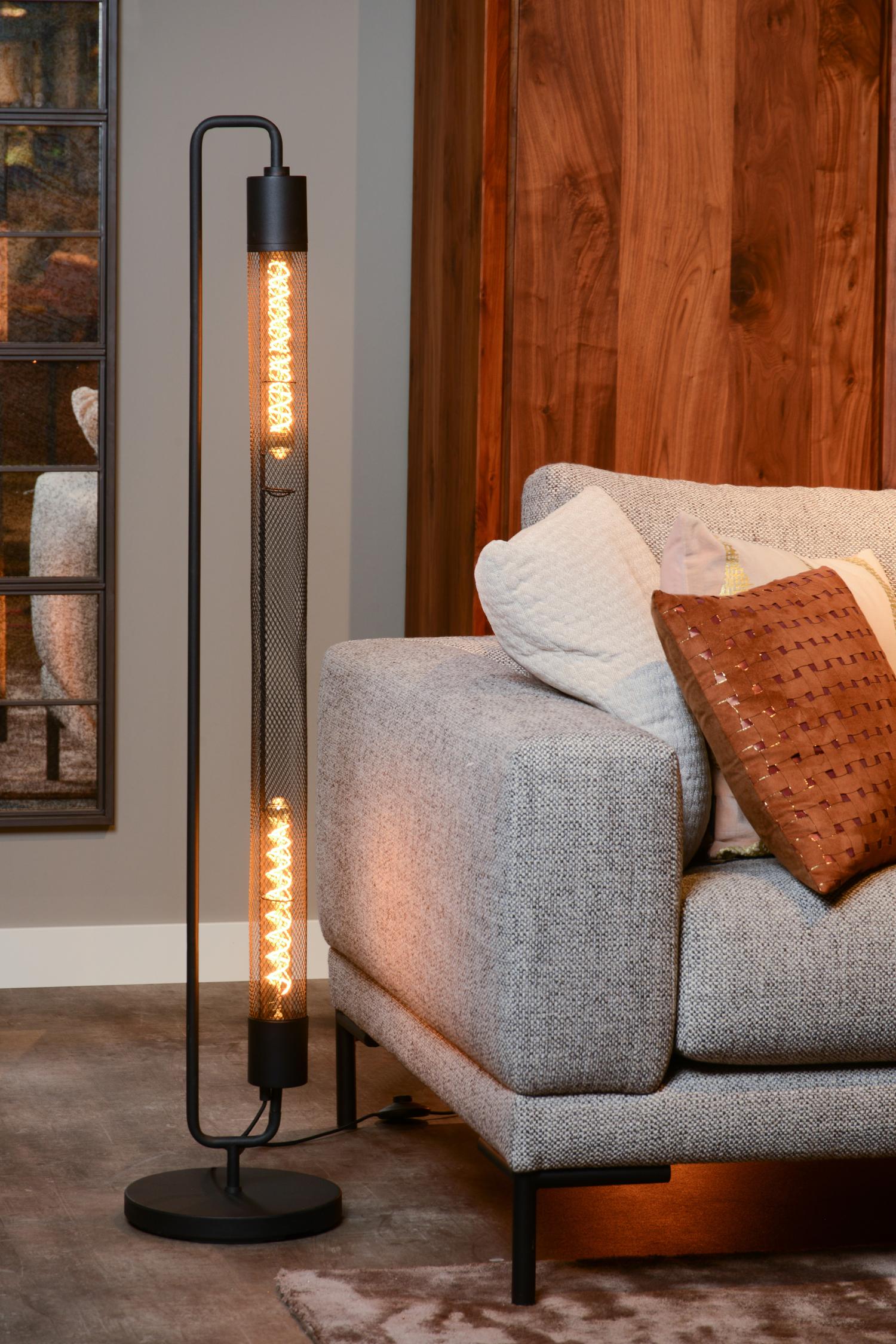 Calixt Floor Lamp - Matt Black