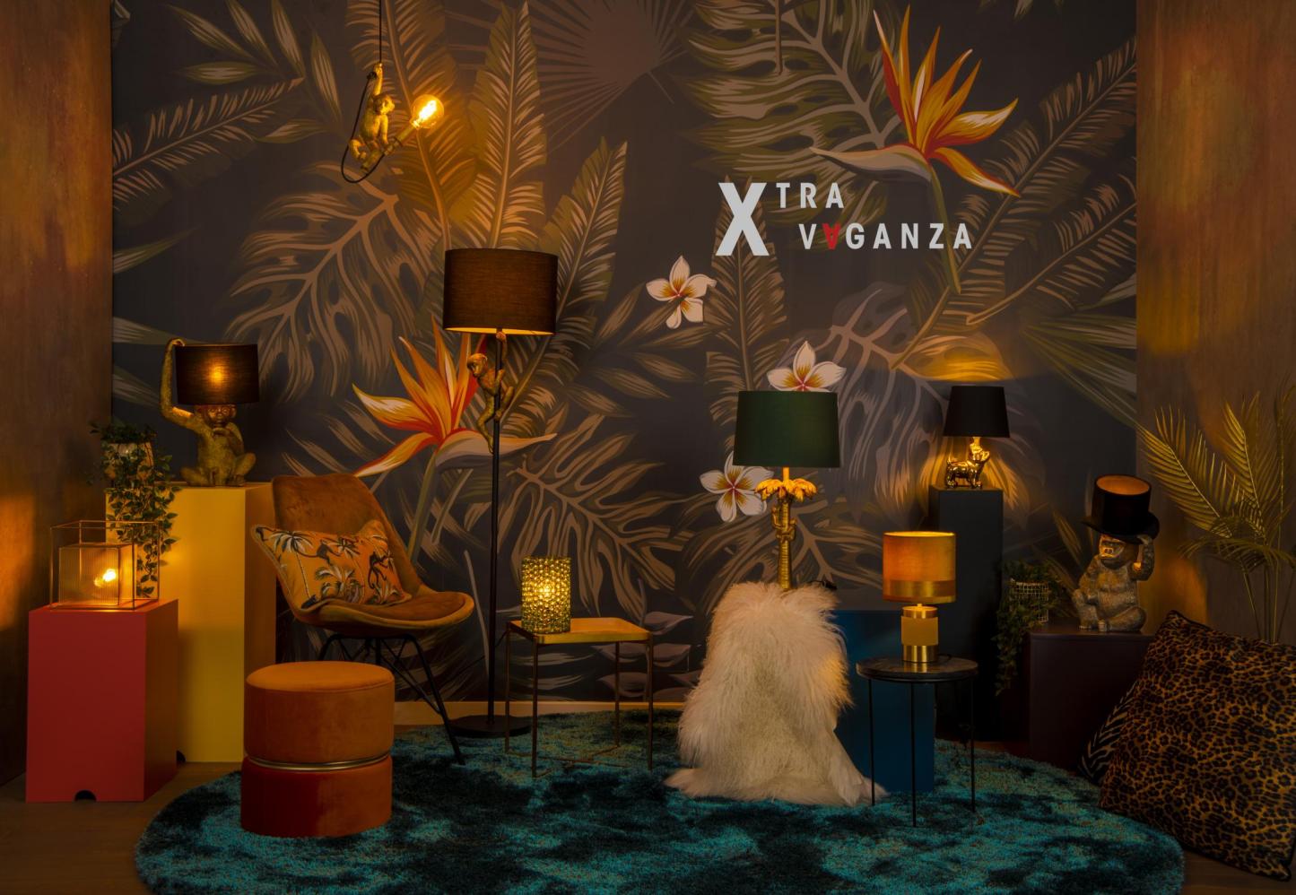 Coconut Table Lamp - Patterned Gold/Matt Black