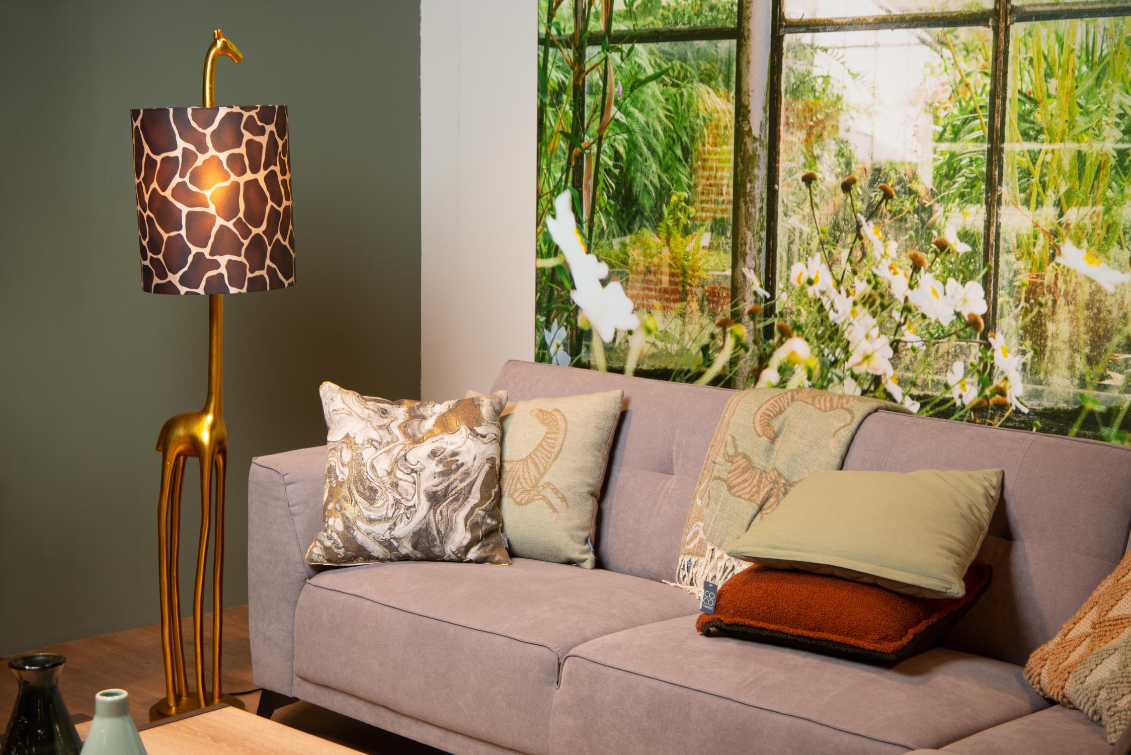 Miss Floor Lamp - Polished Gold/Giraffe