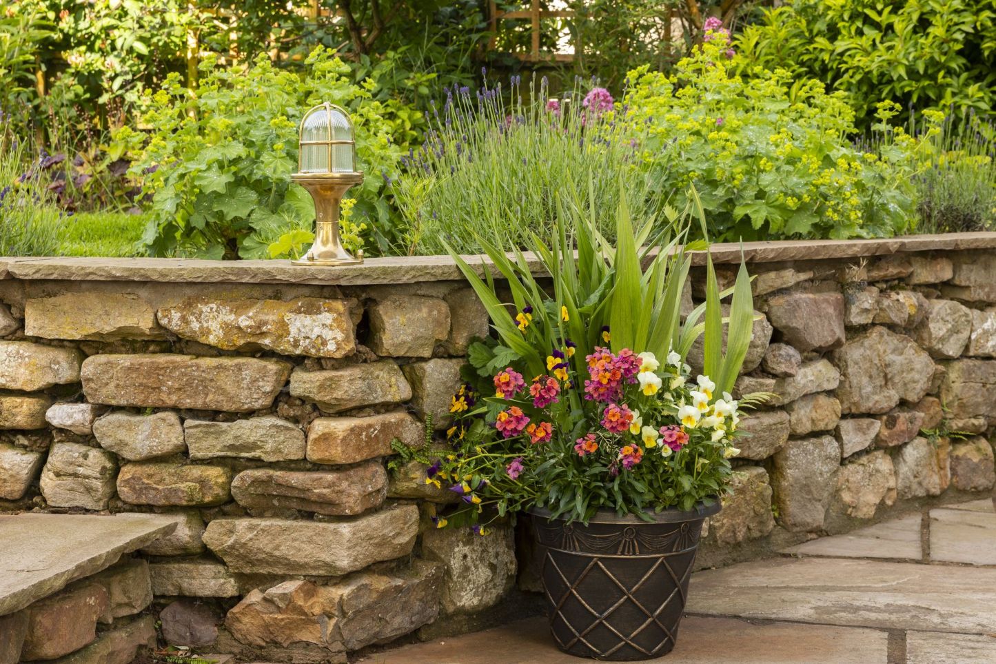 Ebro Outdoor Pedestal Light - 250mm Height