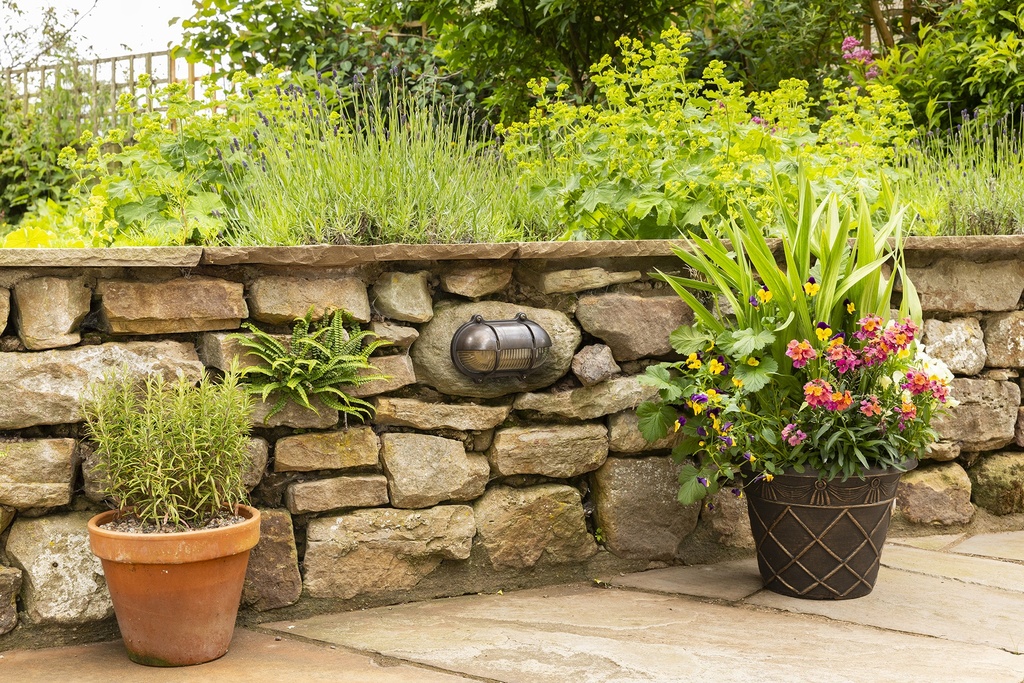 Maris Outdoor Wall Light