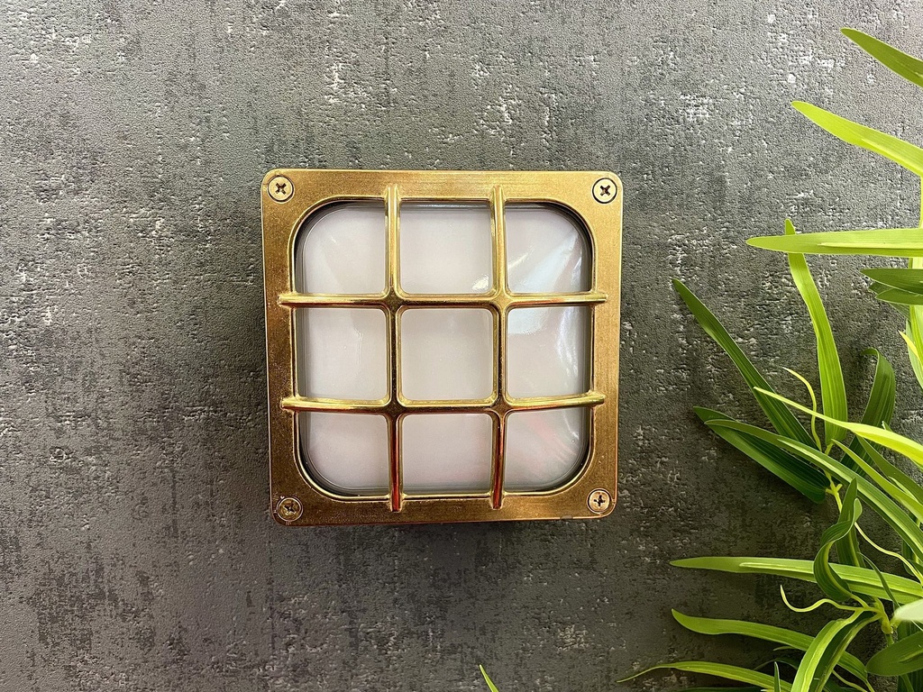 Quorra Outdoor Wall Light