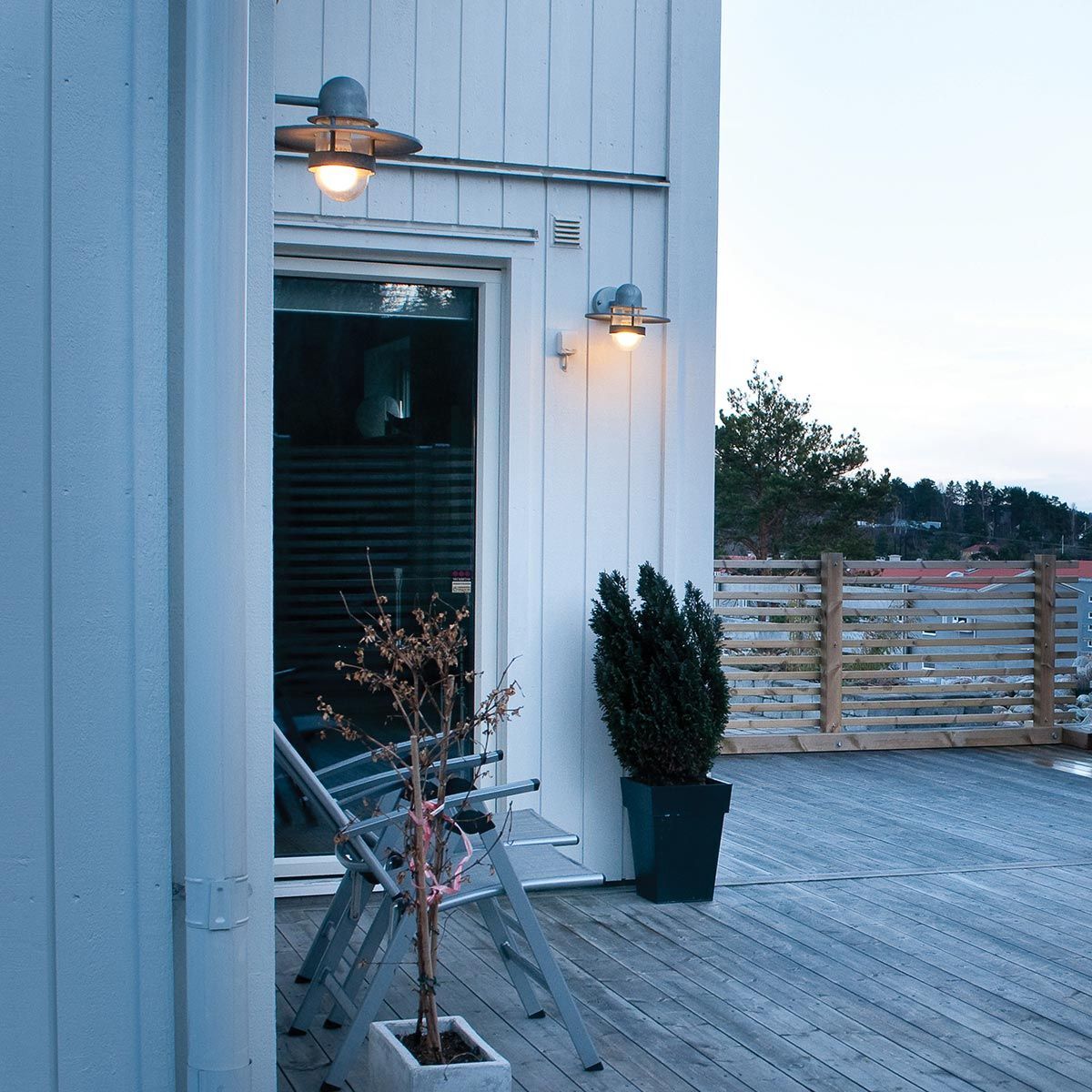 Bergen Wall Light