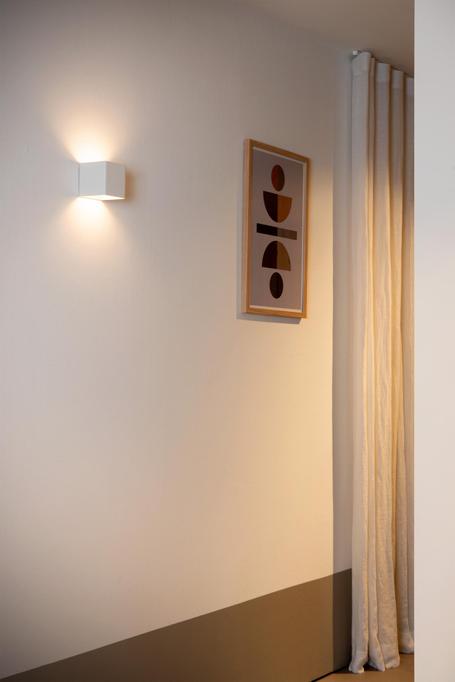 BATTERY & RECHARGEABLE LAMPS