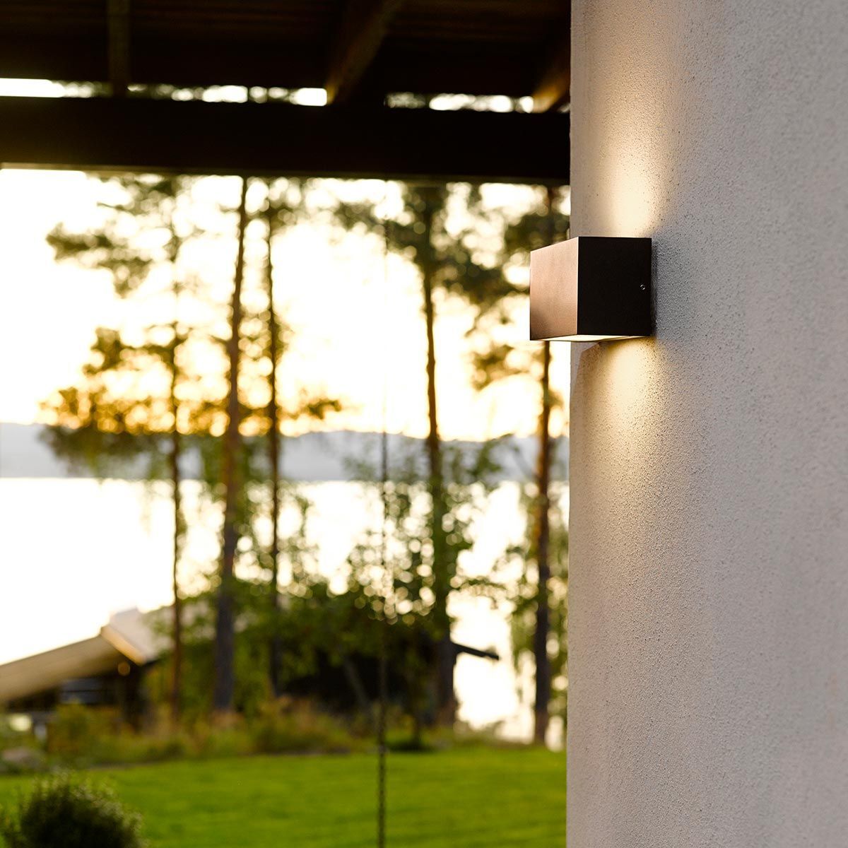 Asker Wall Light
