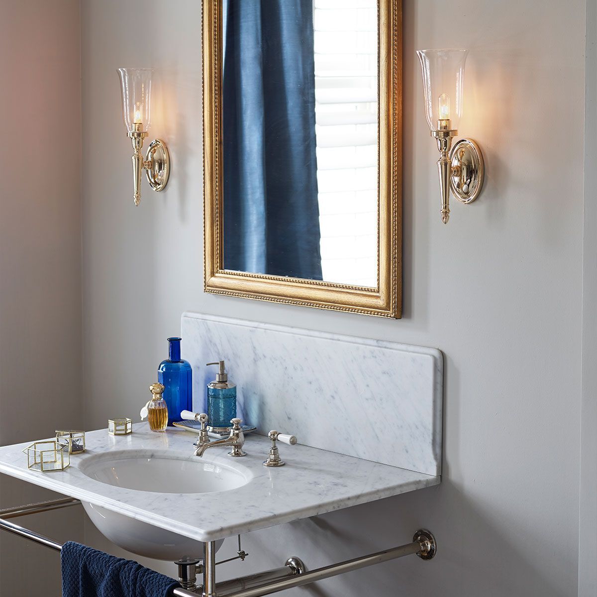Dryden Wall Light