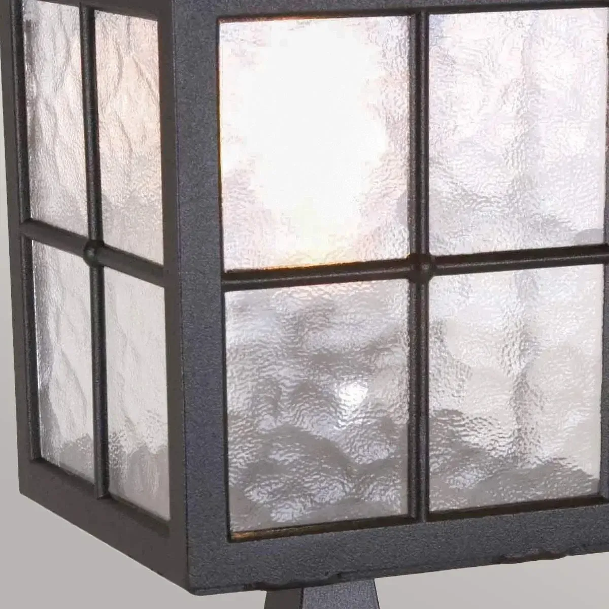Winchester Pedestal Light