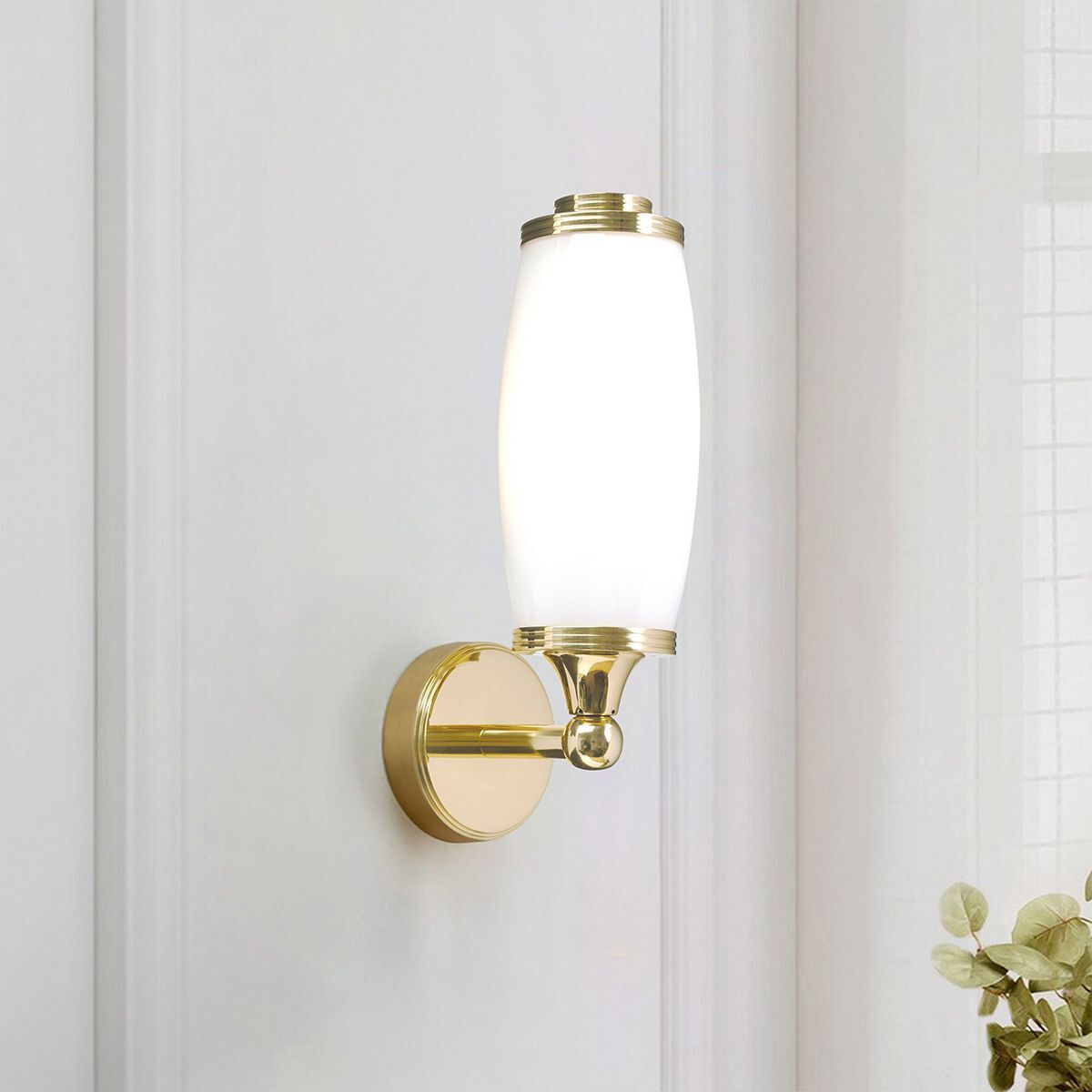 Eliot Wall Light
