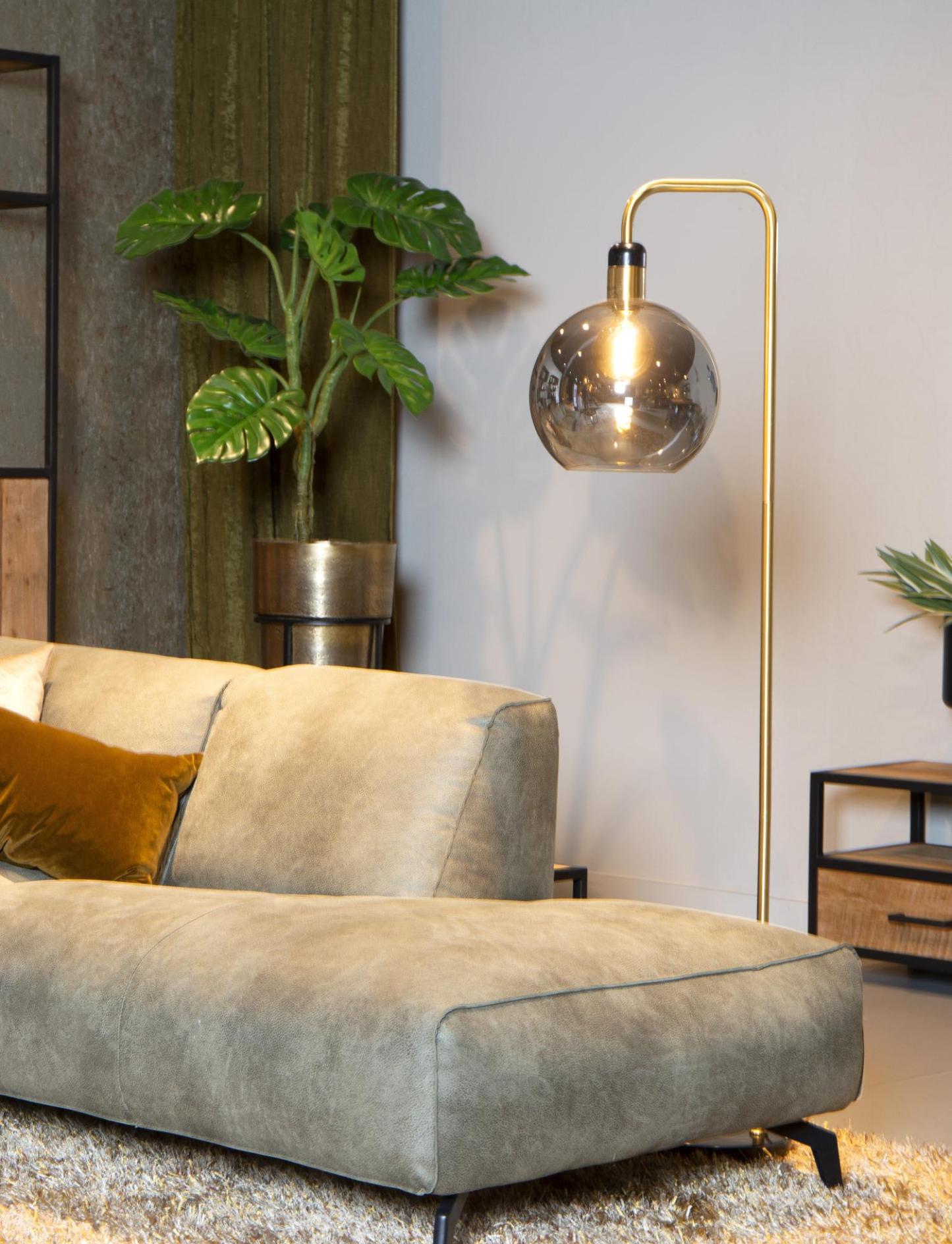 Julius Floor Lamp - Matt Black/Opal - 400mm Diameter