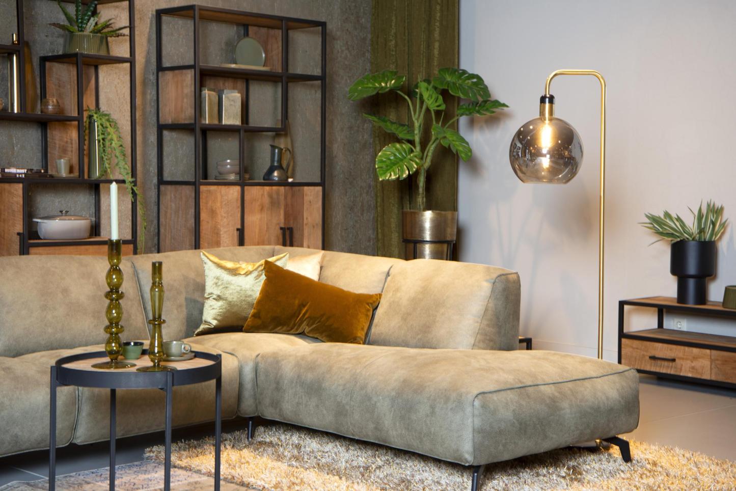 Julius Floor Lamp - Matt Black/Opal - 400mm Diameter