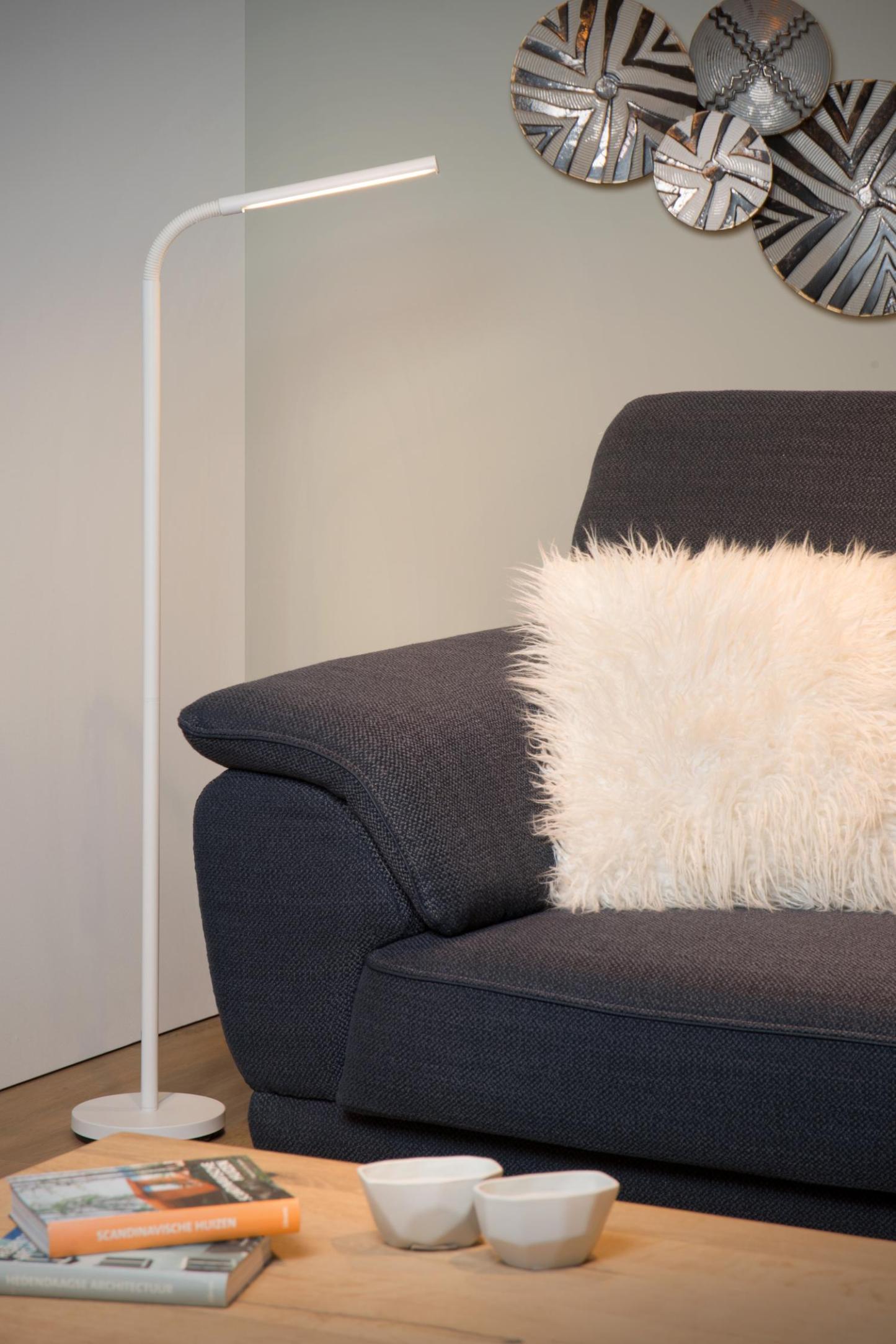 Gilly Floor Lamp - Matt Black/Opal