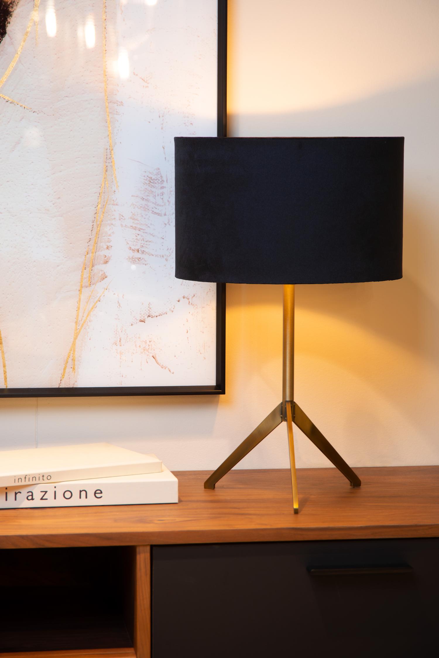 Tondo Table Lamp - Brushed Gold/Matt Black