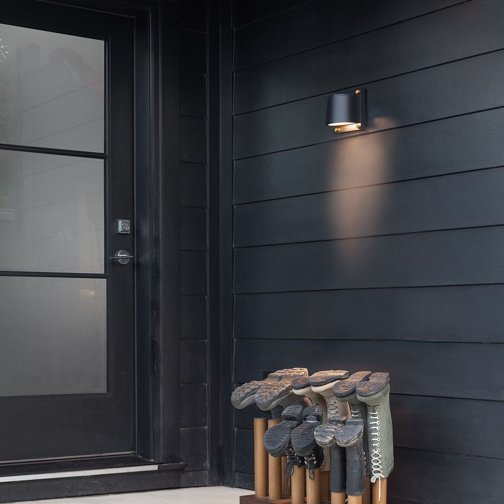 Scout Wall Light
