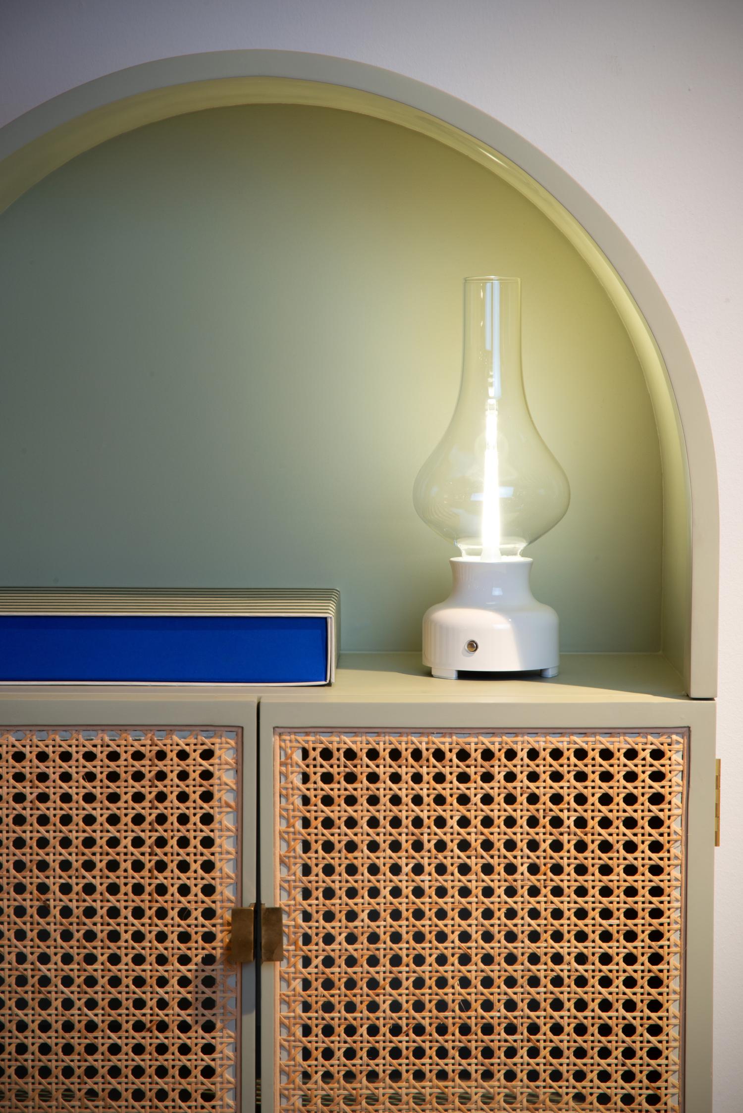 Jason Table Lamp - Matt Black/Smoked Grey