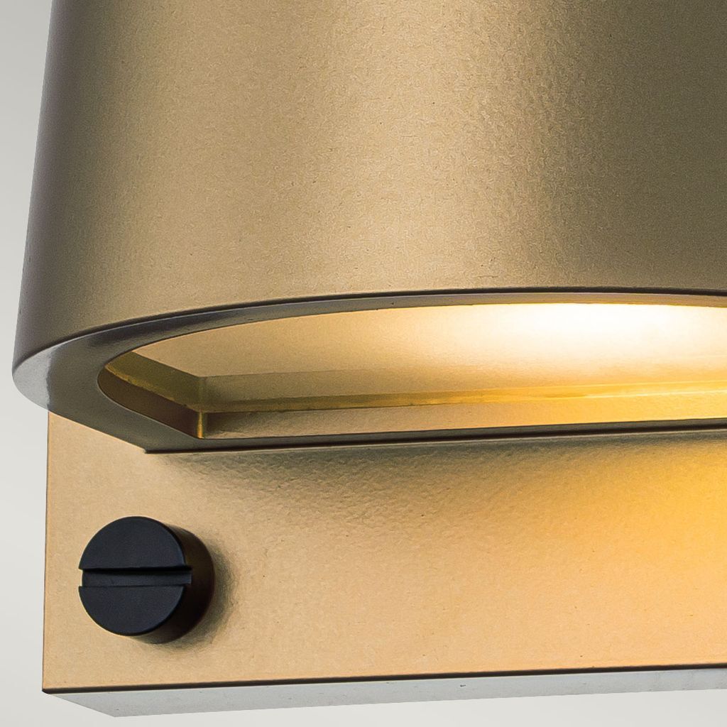 Scout Wall Light
