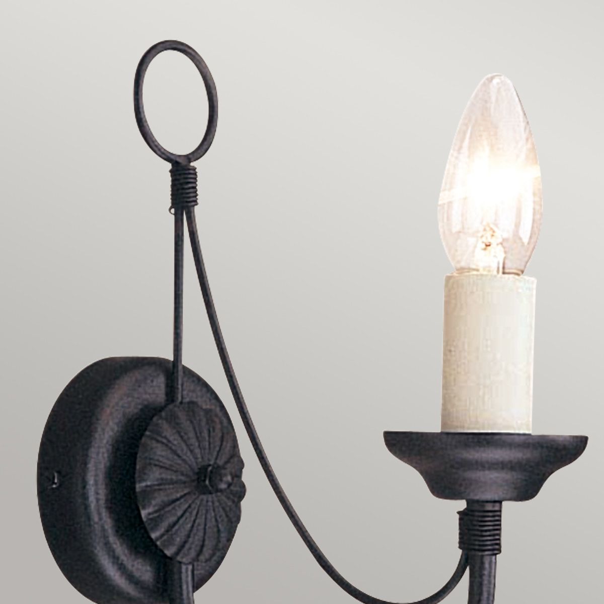 Carisbrooke Wall Light