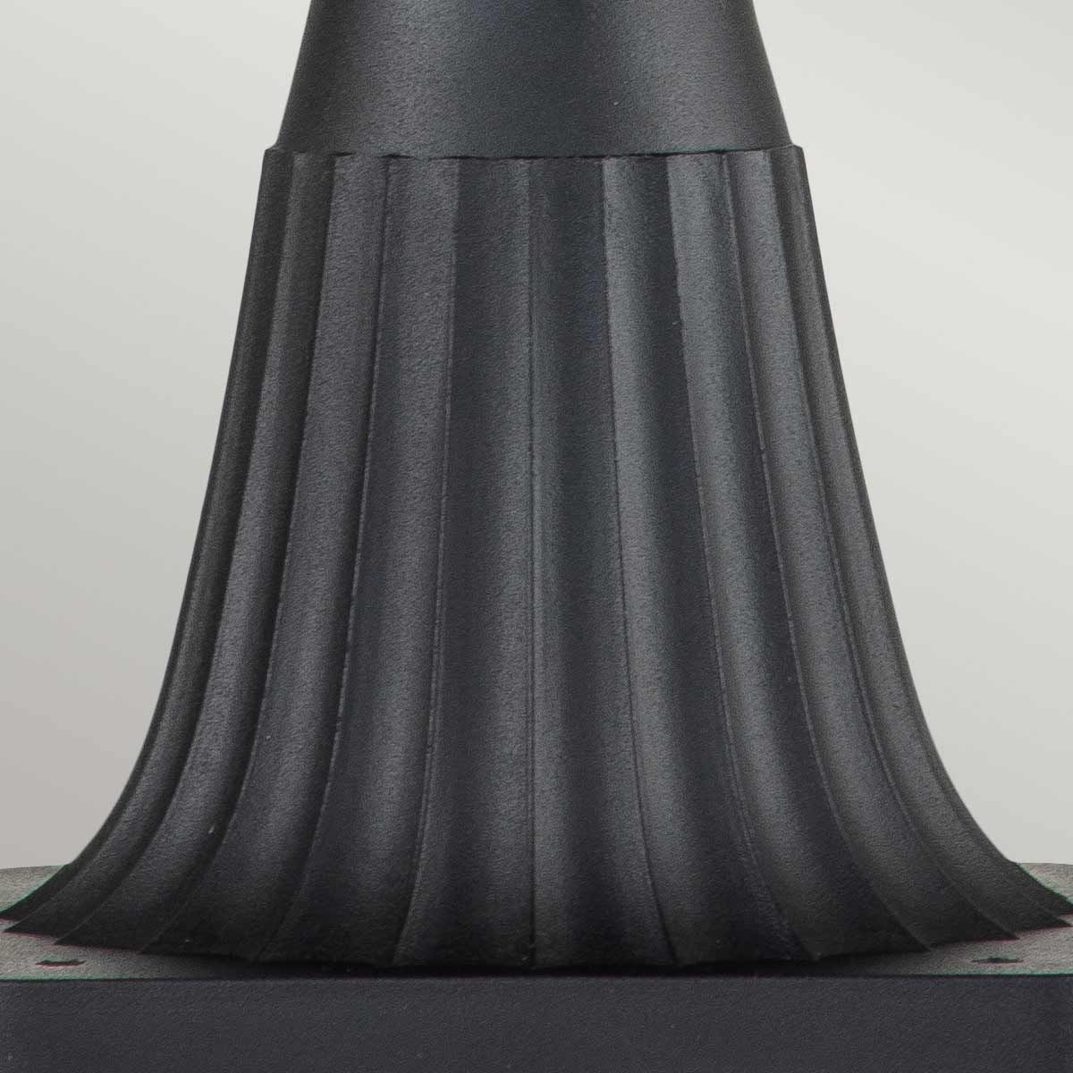 Chicago Pedestal Light