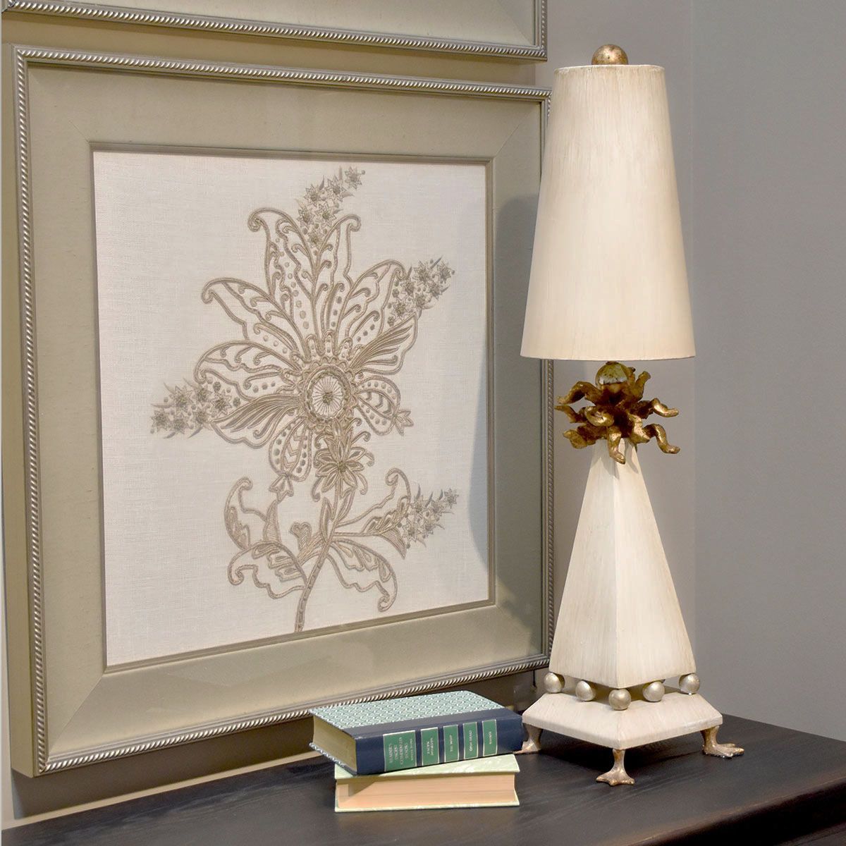Leda Table Lamp