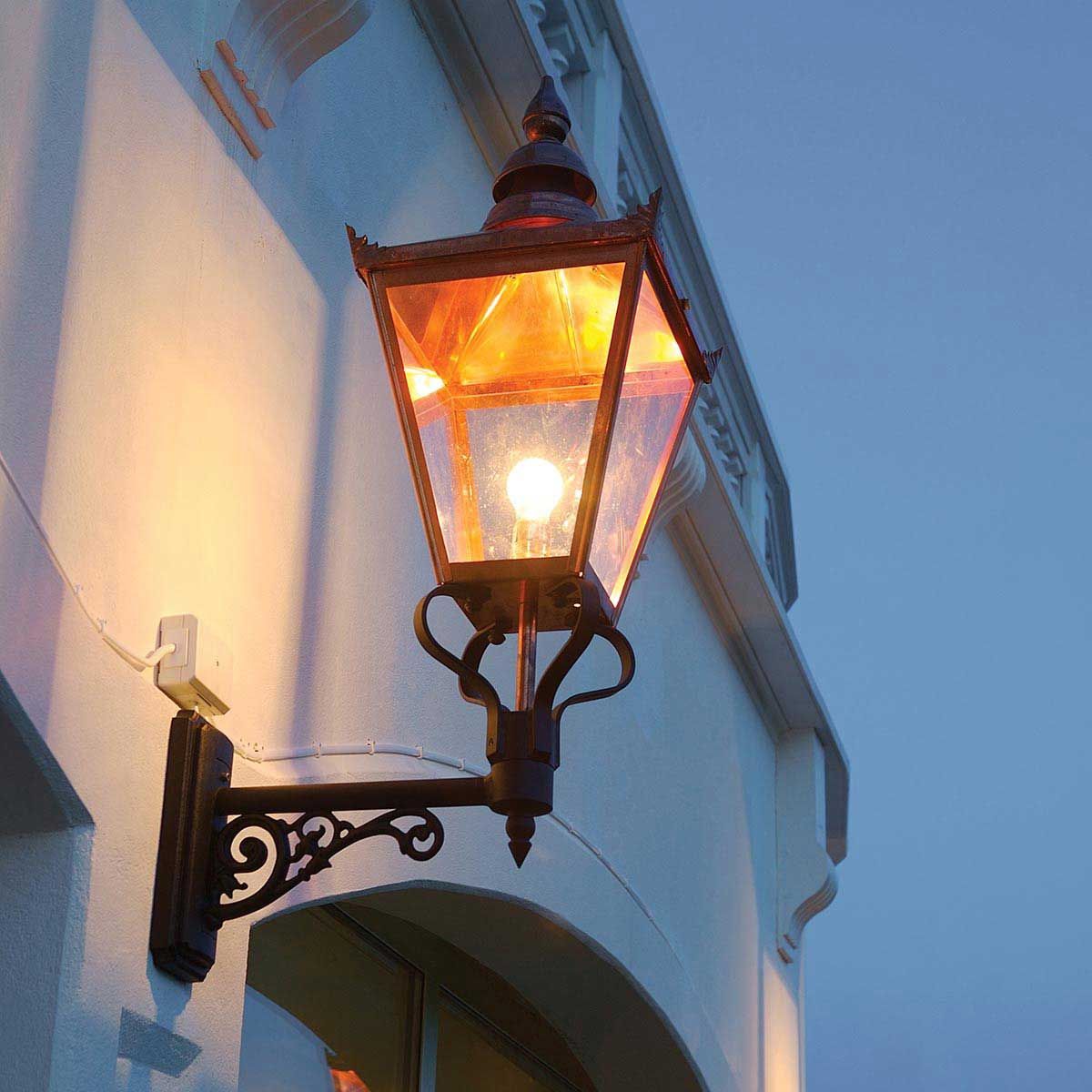 Chelsea Wall Light
