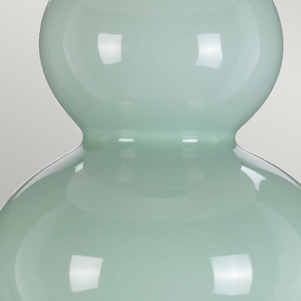 Harbin Table Lamp