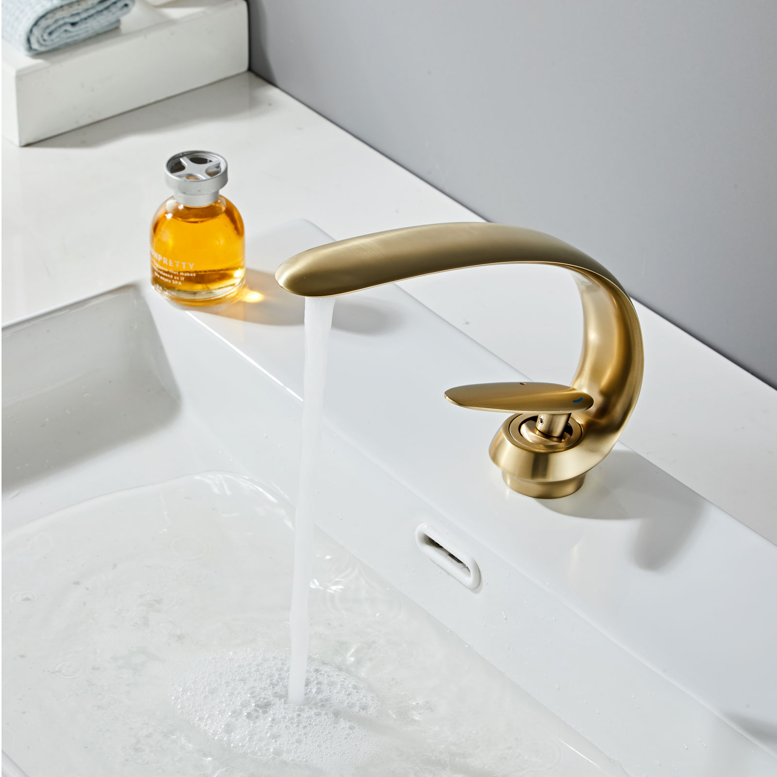 Wovier Bathroom Sink Faucet with Supply Hose,Single Handle Single Hole Lavatory Faucet W8349-2