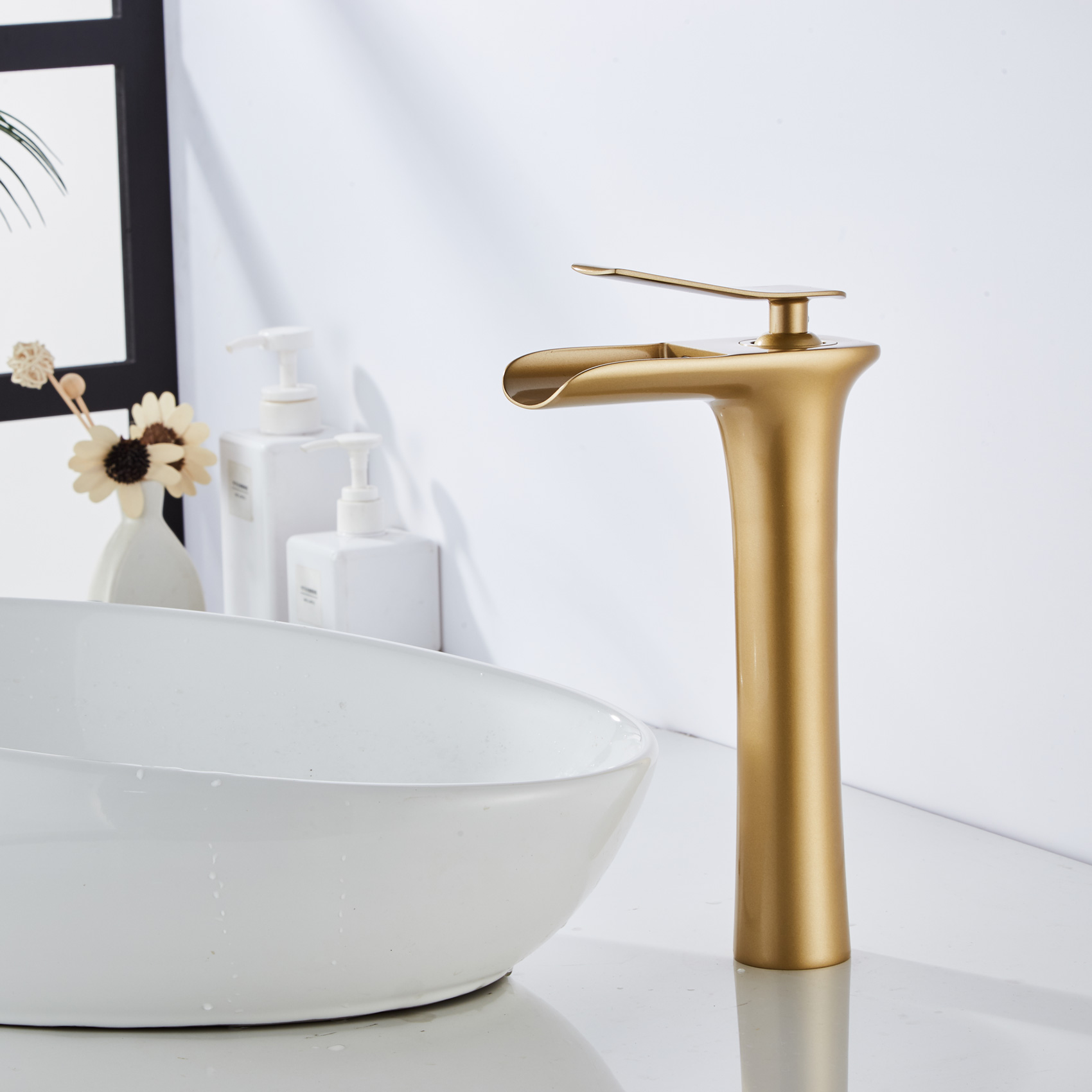 Wovier Waterfall Vessel Faucet, Single Handle Single Hole Bathroom Faucet - w8368-12