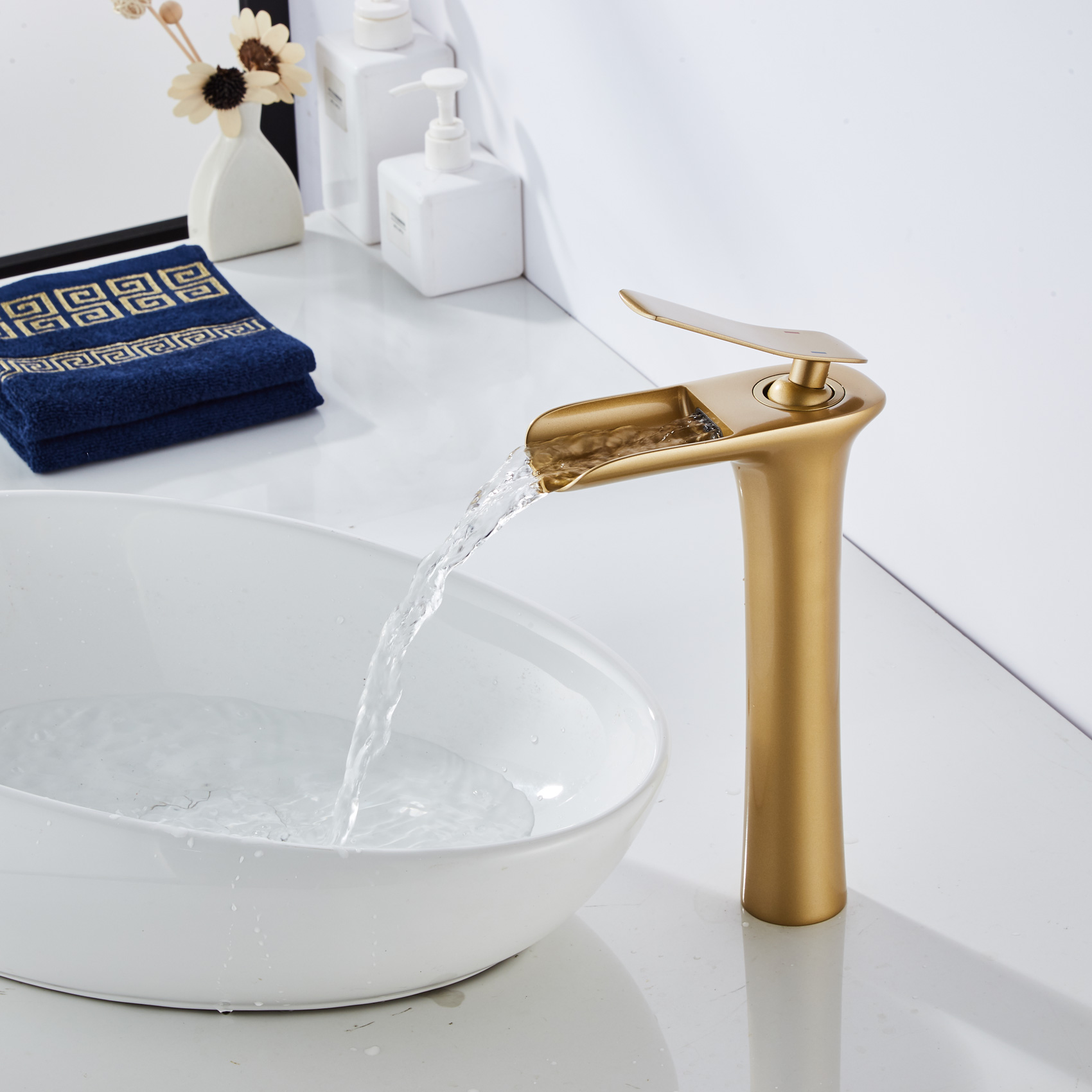 Wovier Waterfall Vessel Faucet, Single Handle Single Hole Bathroom Faucet - w8368-16