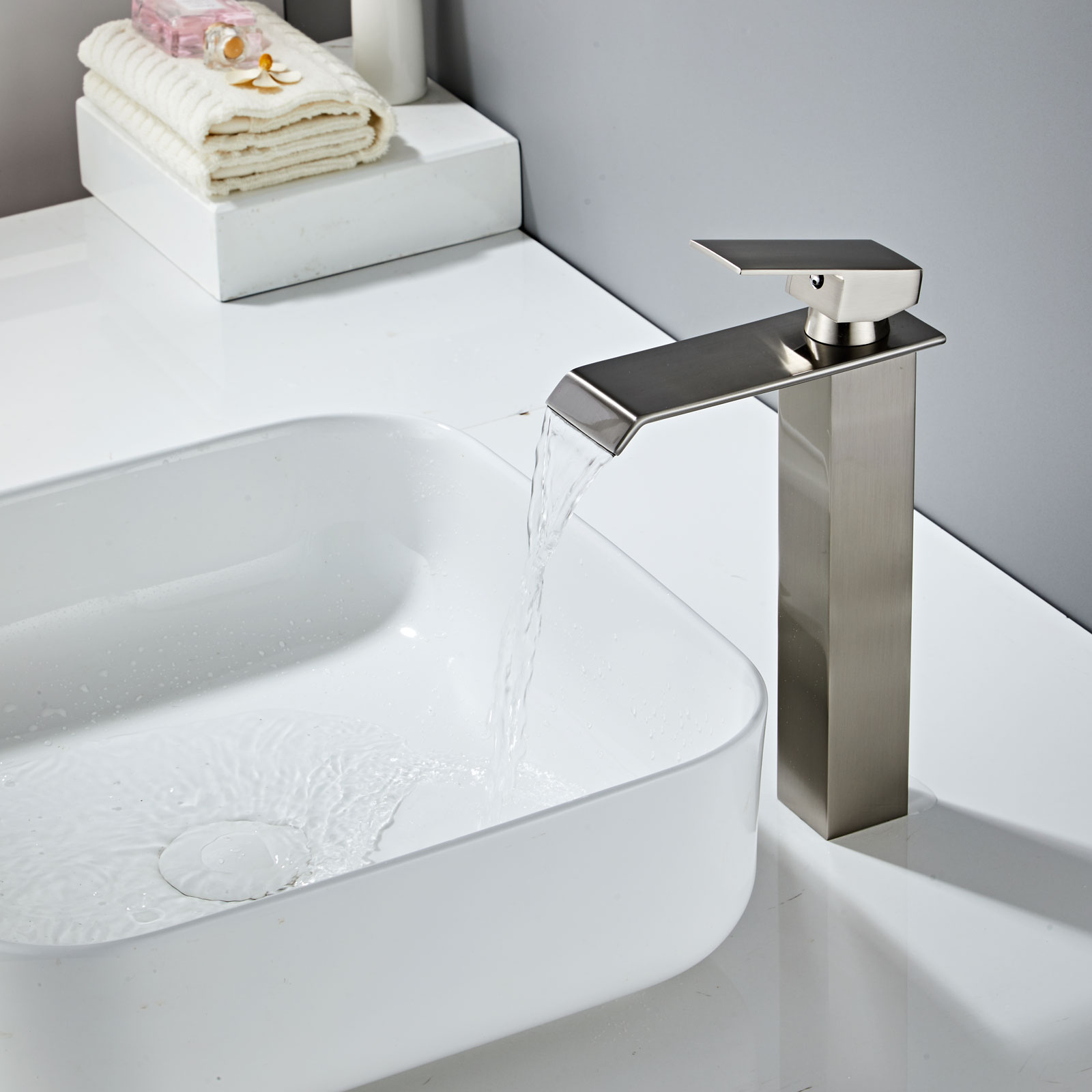 Wovier Waterfall Vessel Faucet, Single Handle Single Hole Bathroom Faucet - w8225-14