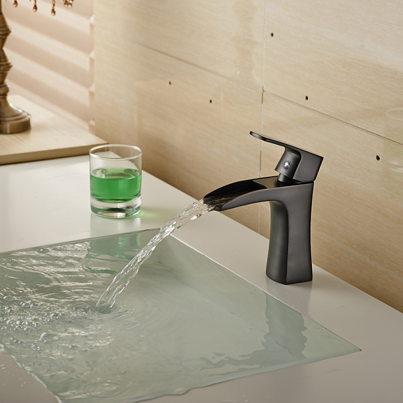 Wovier Bathroom Sink Faucet with Supply Hose,Single Handle Single Hole Lavatory Faucet W8232-15