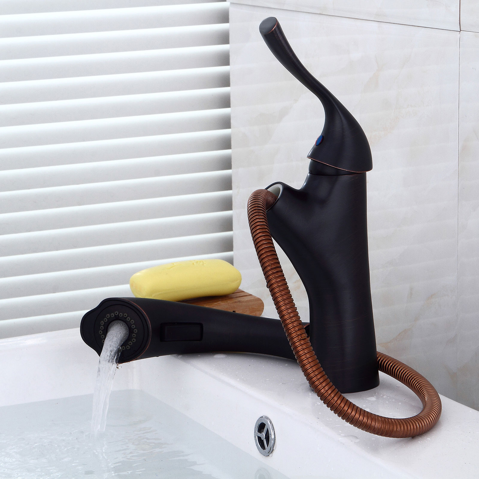 Wovier Kitchen Faucet with Pull out Sprayer, Single Handle Kitchen Sink Faucet -8521-11