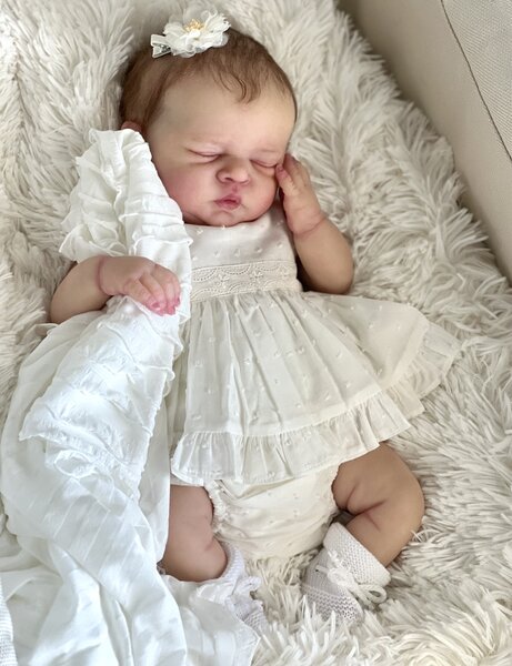 {❤️Super Cute❤️}17 Inch Branka Reborn Baby Dolls