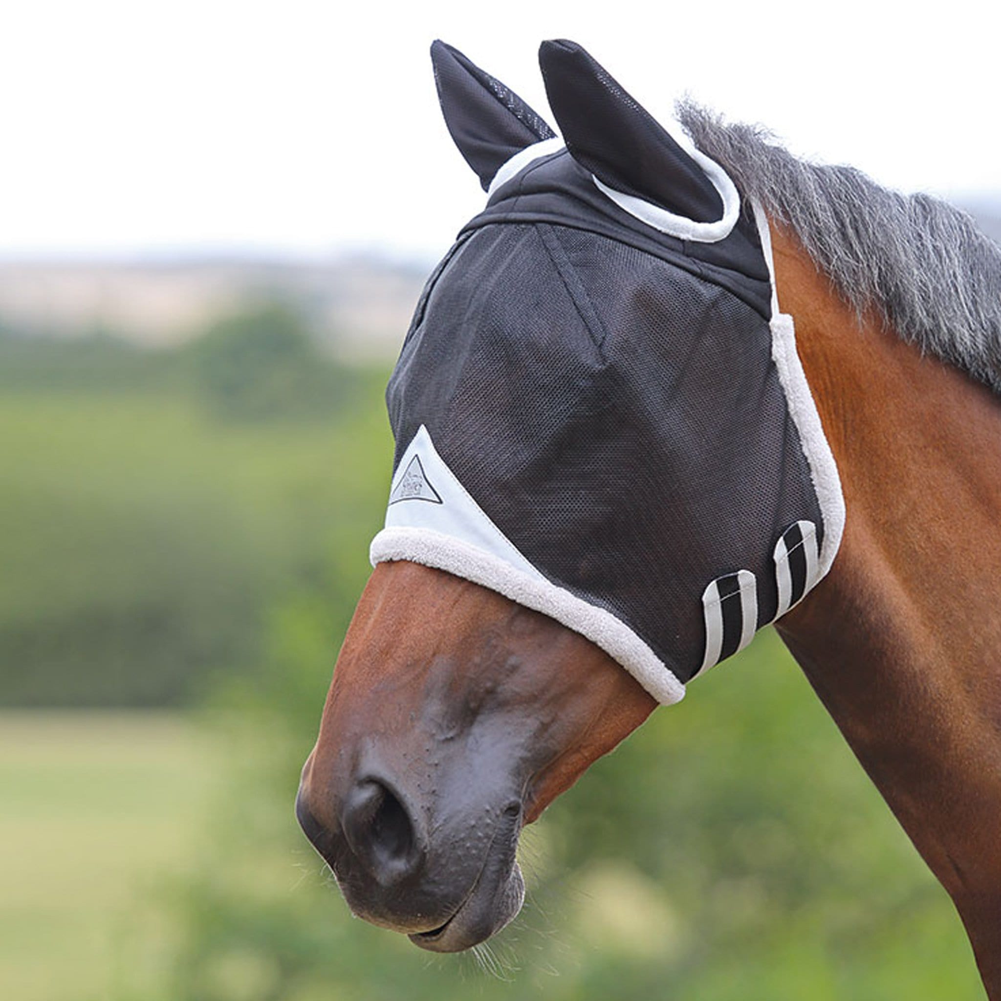 Shires Field Durable Fly Mask with Ears 6668 Black