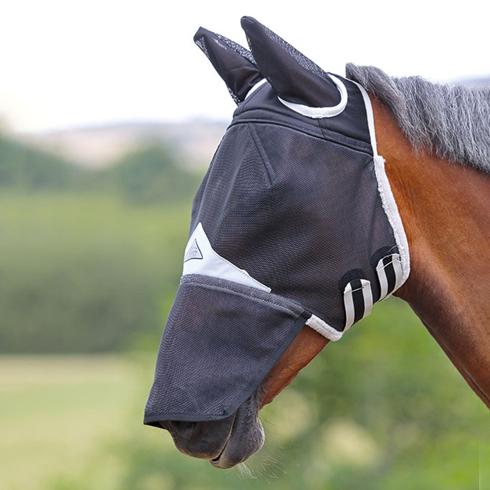 Shires Field Durable Fly Mask with Ears and Nose 6669 Black