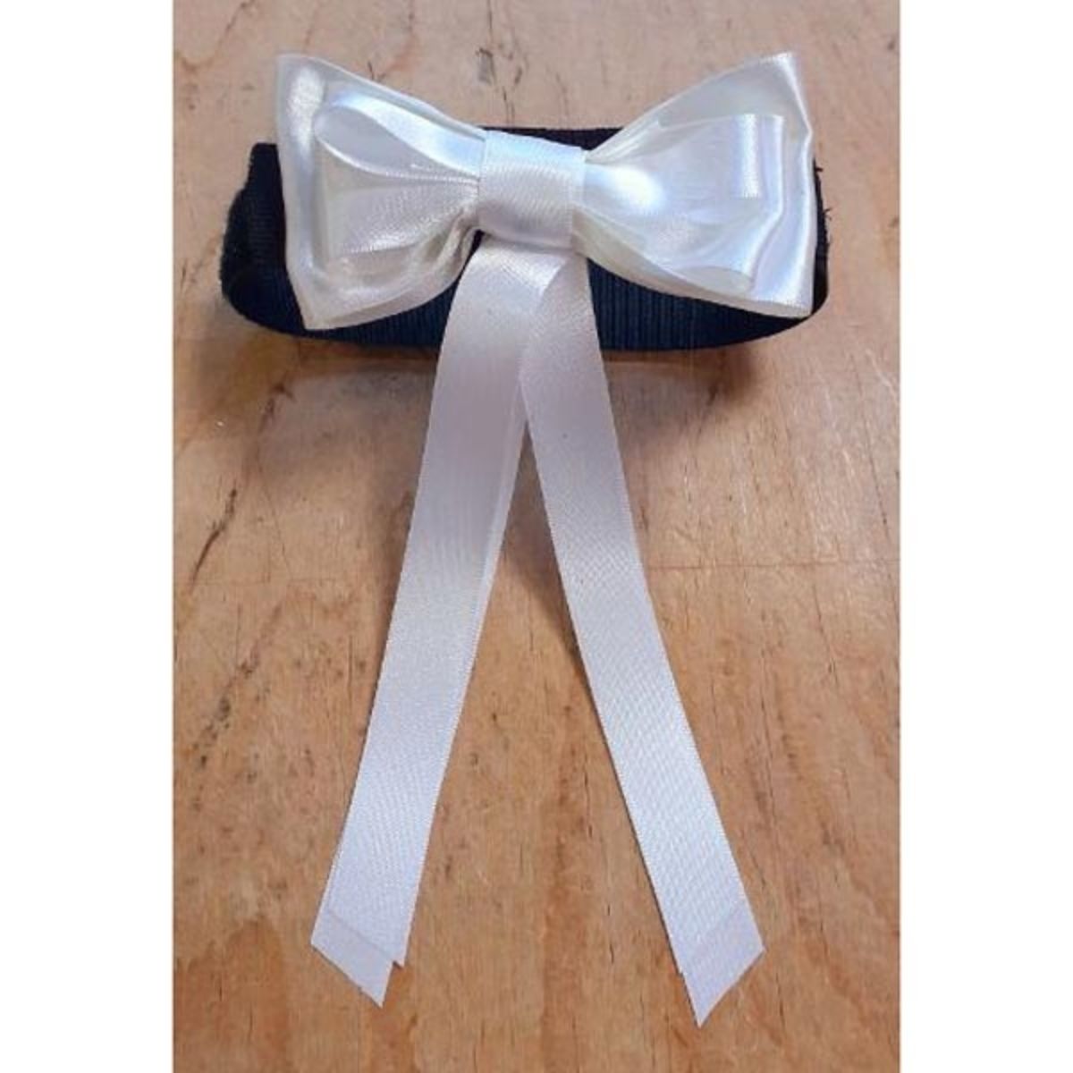 Showquest Horse Tail Bows - White