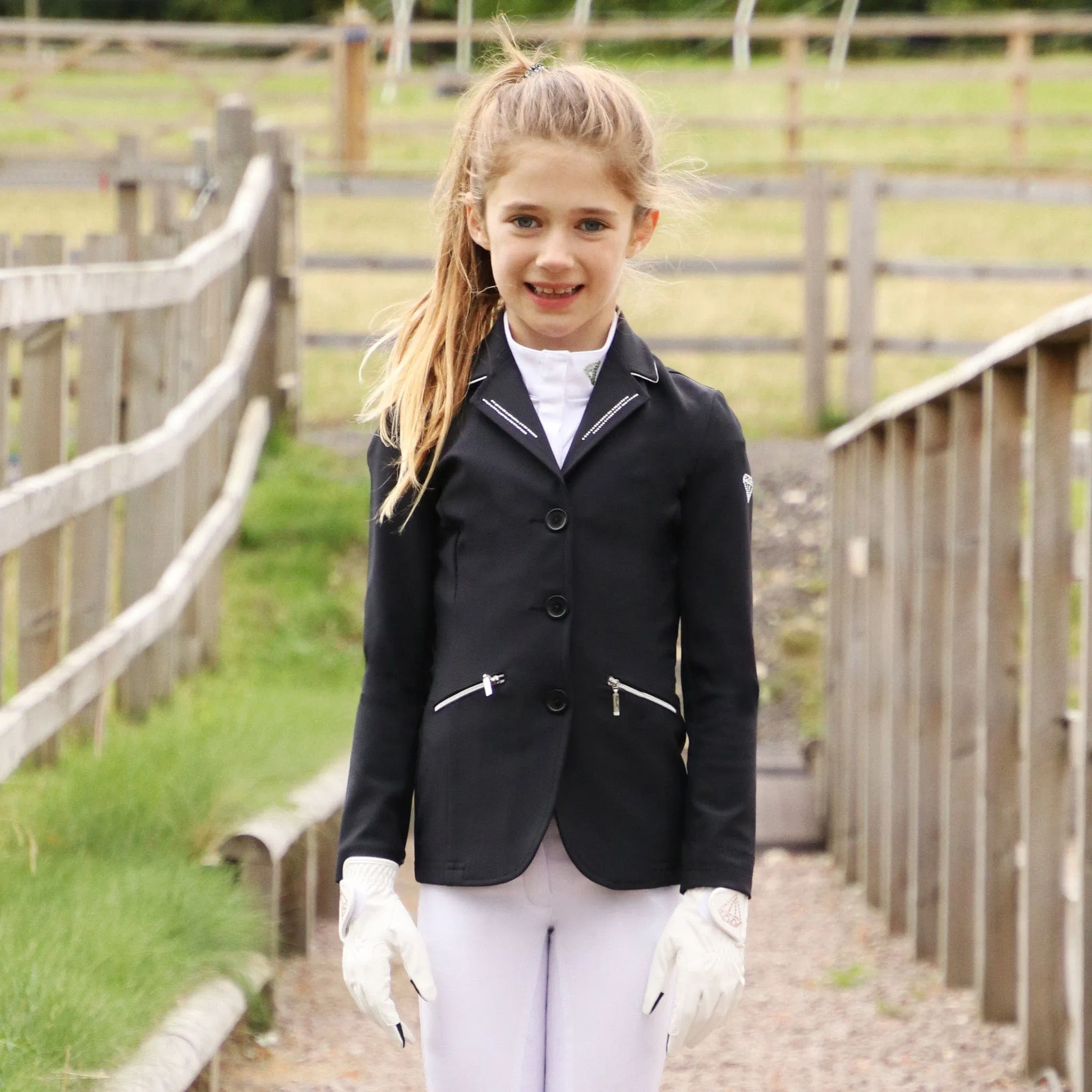 {"default":"Children Gifts £50-£100"}