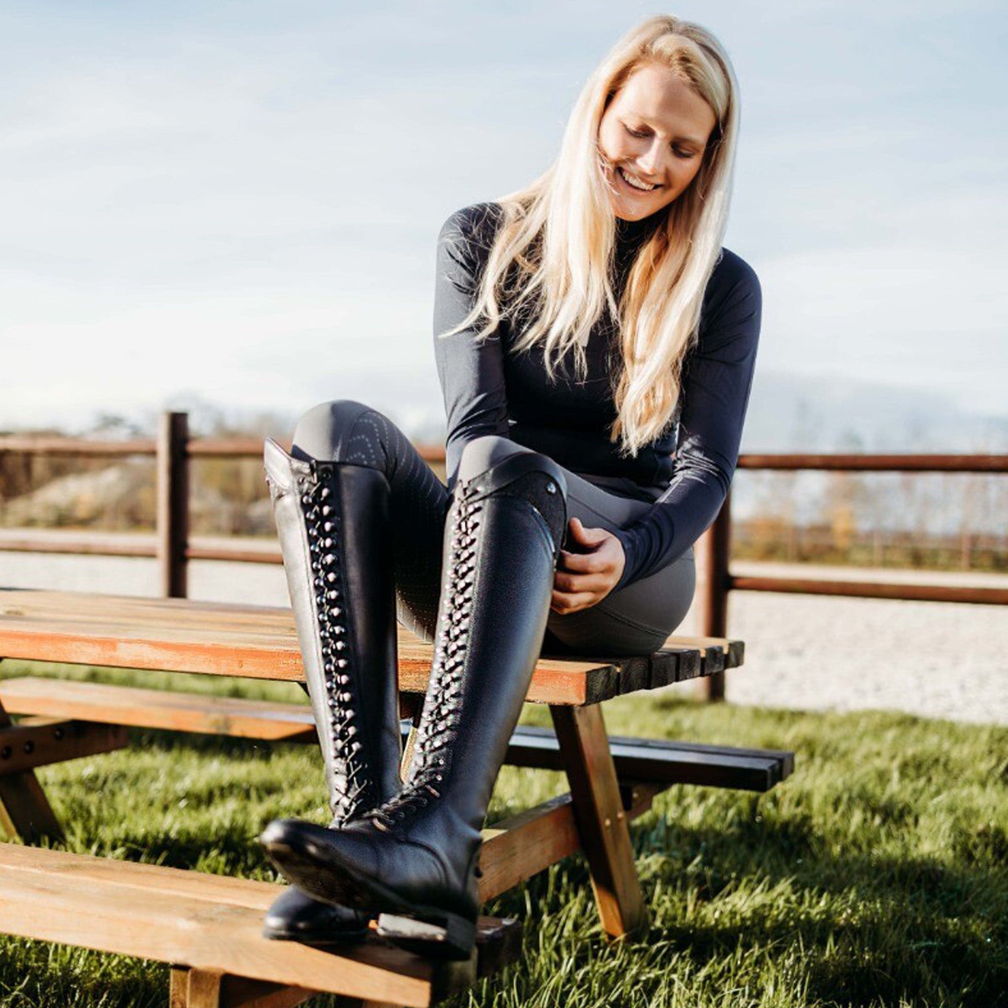 Wide leg best sale riding boots uk