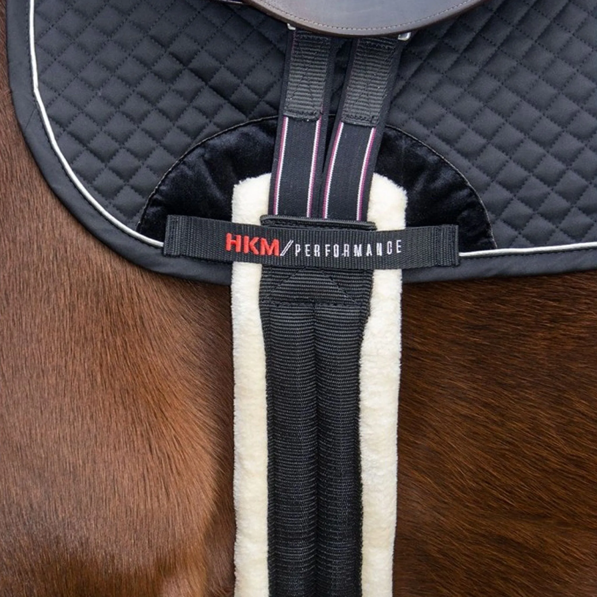 {"default":"Girths Buying Guide"}