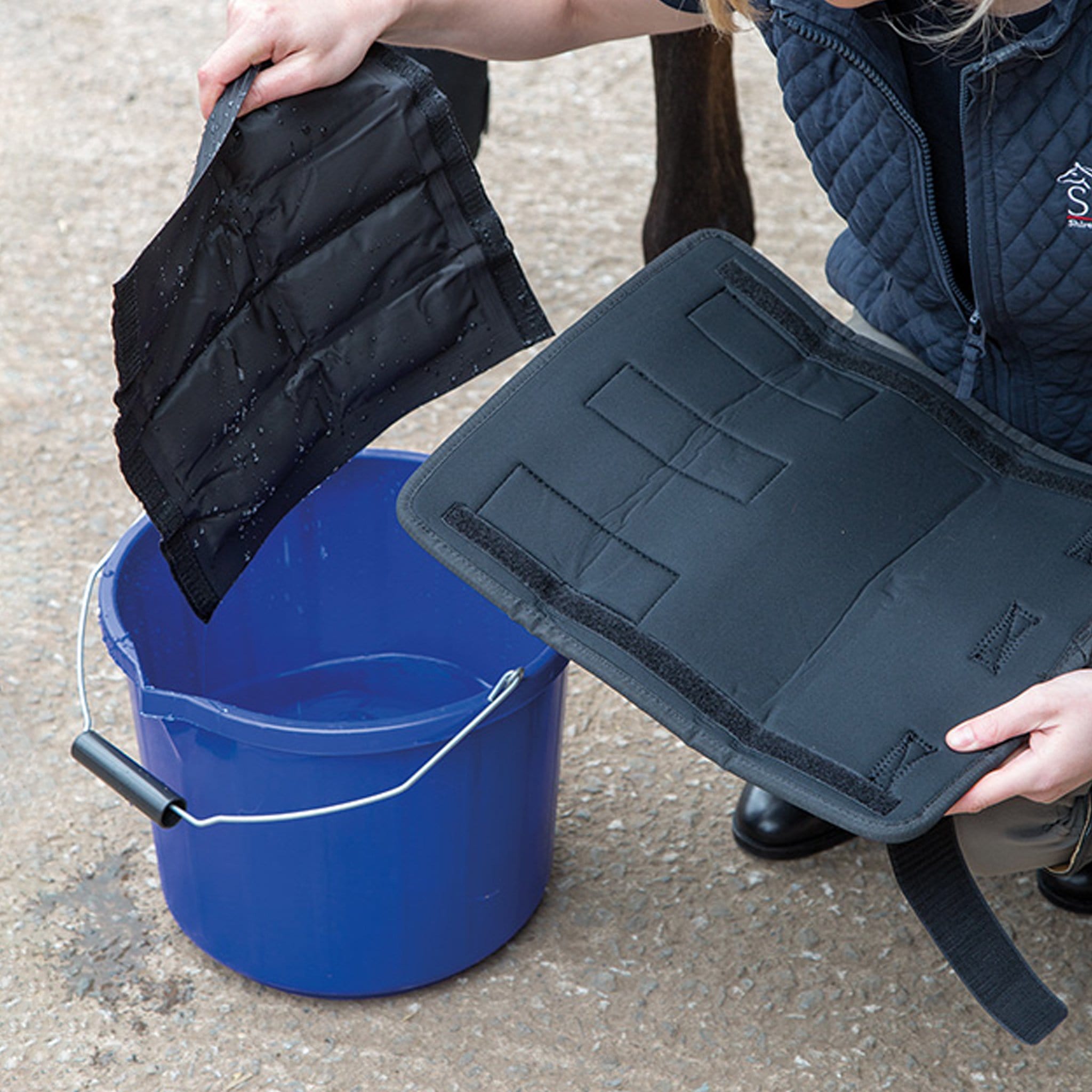 ARMA Hot/Cold Relief Boots