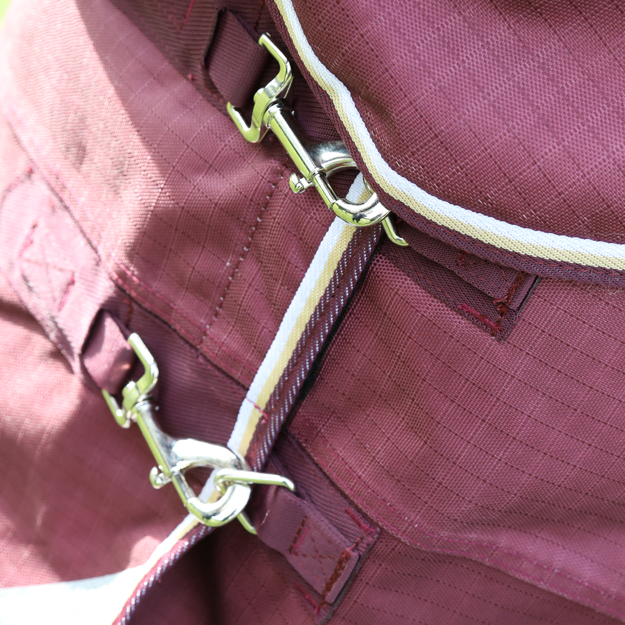 Shires Highlander Plus 100g Standard Turnout Rug