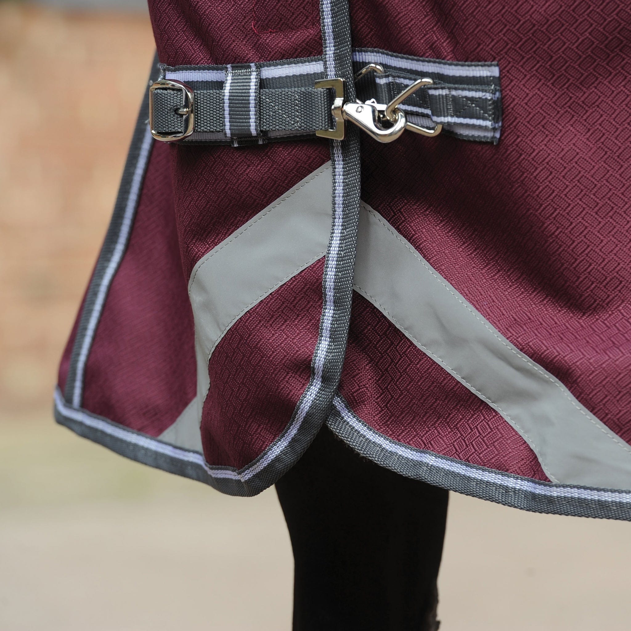 Weatherbeeta ComFiTec Plus Dynamic II 100g Detachable Neck Turnout Rug