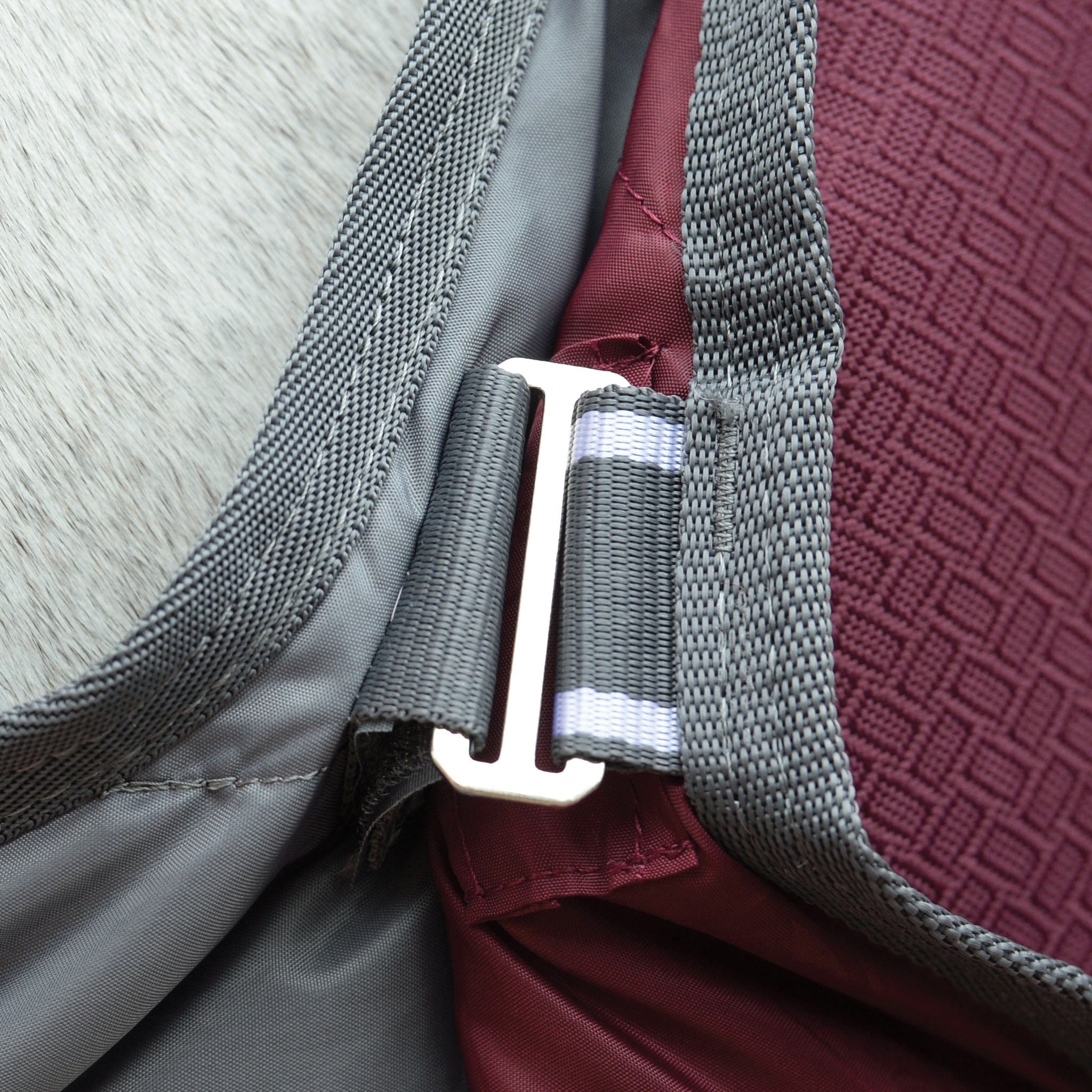 Weatherbeeta ComFiTec Plus Dynamic II 220g Combo Neck Turnout Rug