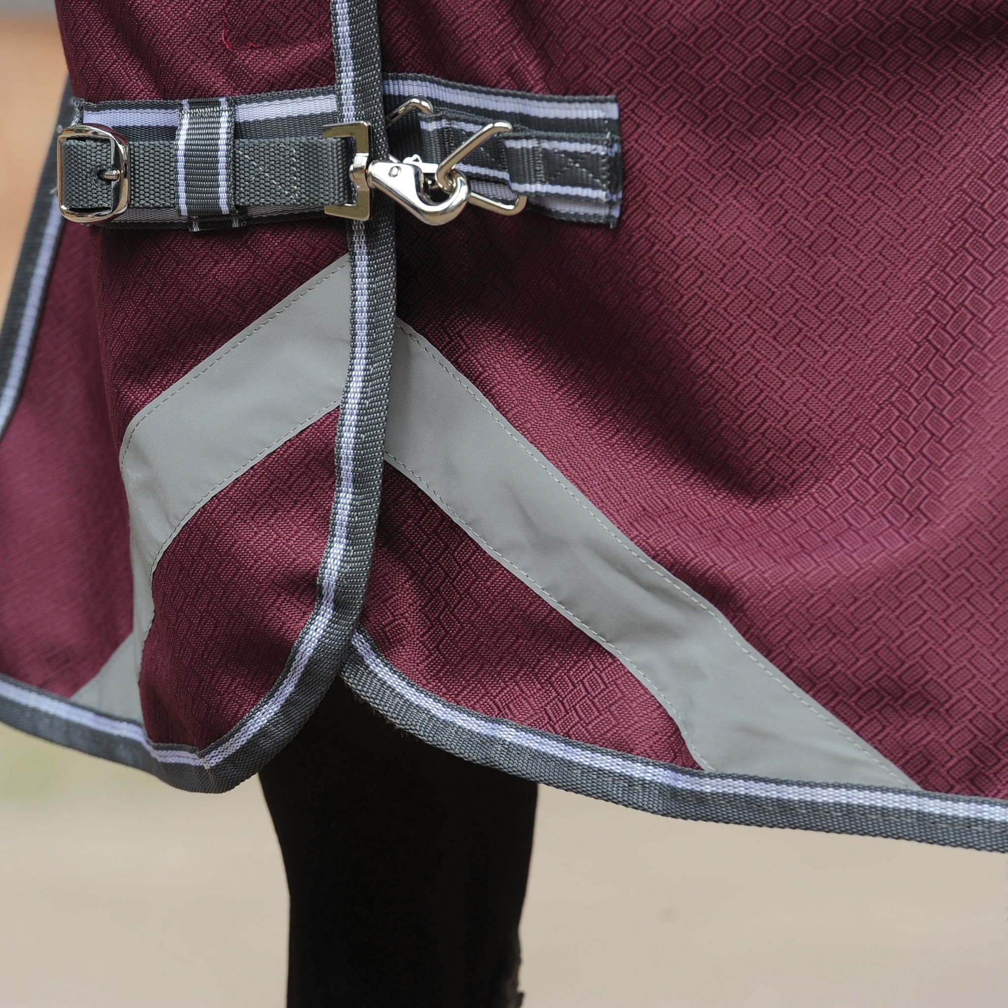 Weatherbeeta ComFiTec Plus Dynamic II 220g Combo Neck Turnout Rug