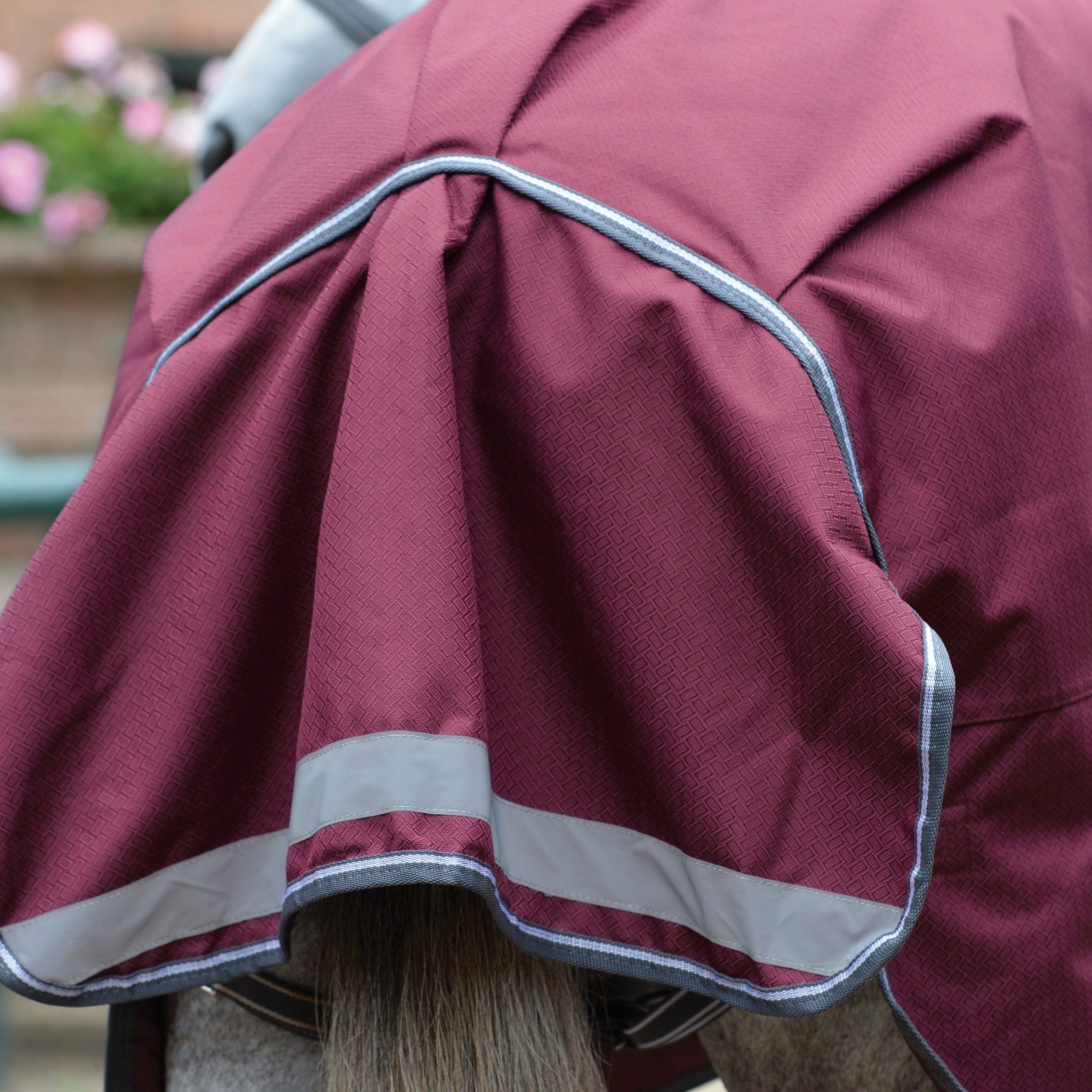 Weatherbeeta ComFiTec Plus Dynamic II 220g Combo Neck Turnout Rug