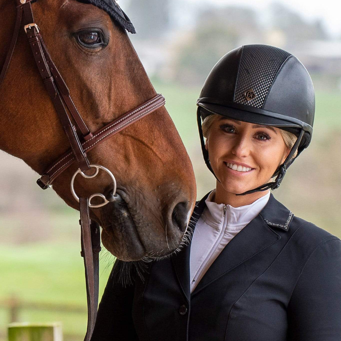 {"default":"Riding Hats"}