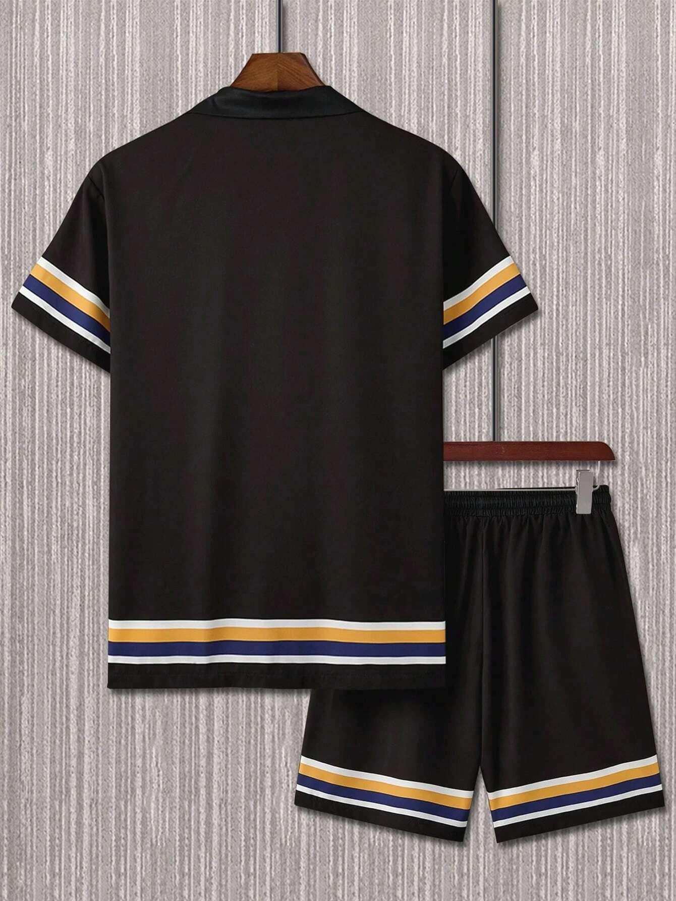 Men's Sets Hawaiian Lines Print Button Pocket Two-Piece Shirt Shorts Set