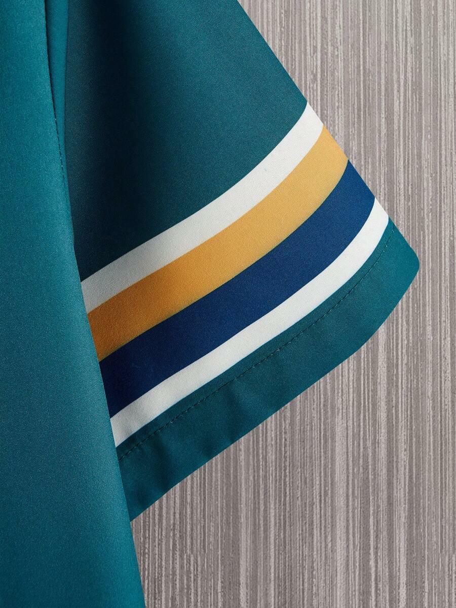 Men's Sets Hawaiian Lines Print Button Pocket Two-Piece Shirt Shorts Set